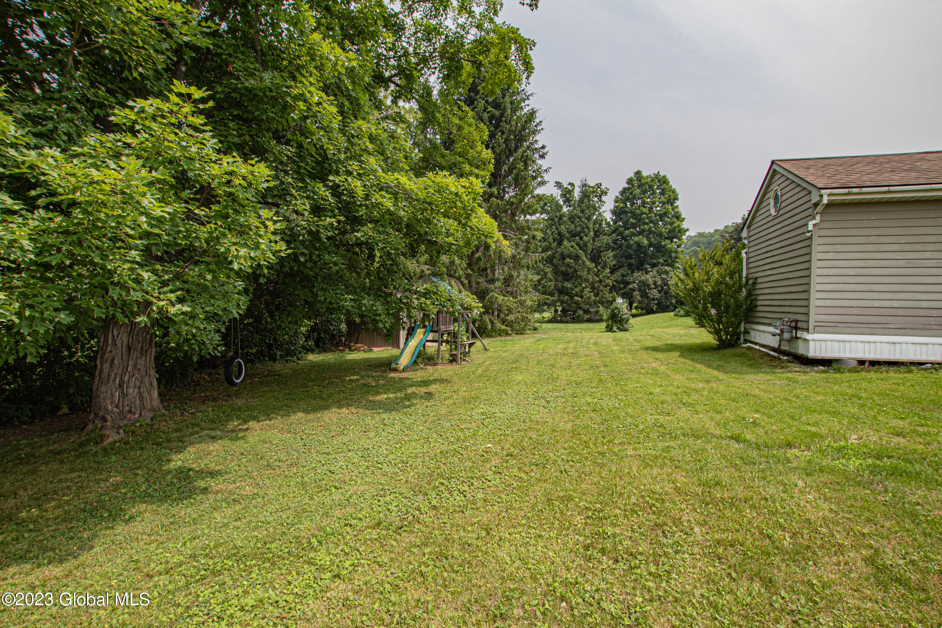 456 S Kingsboro Avenue