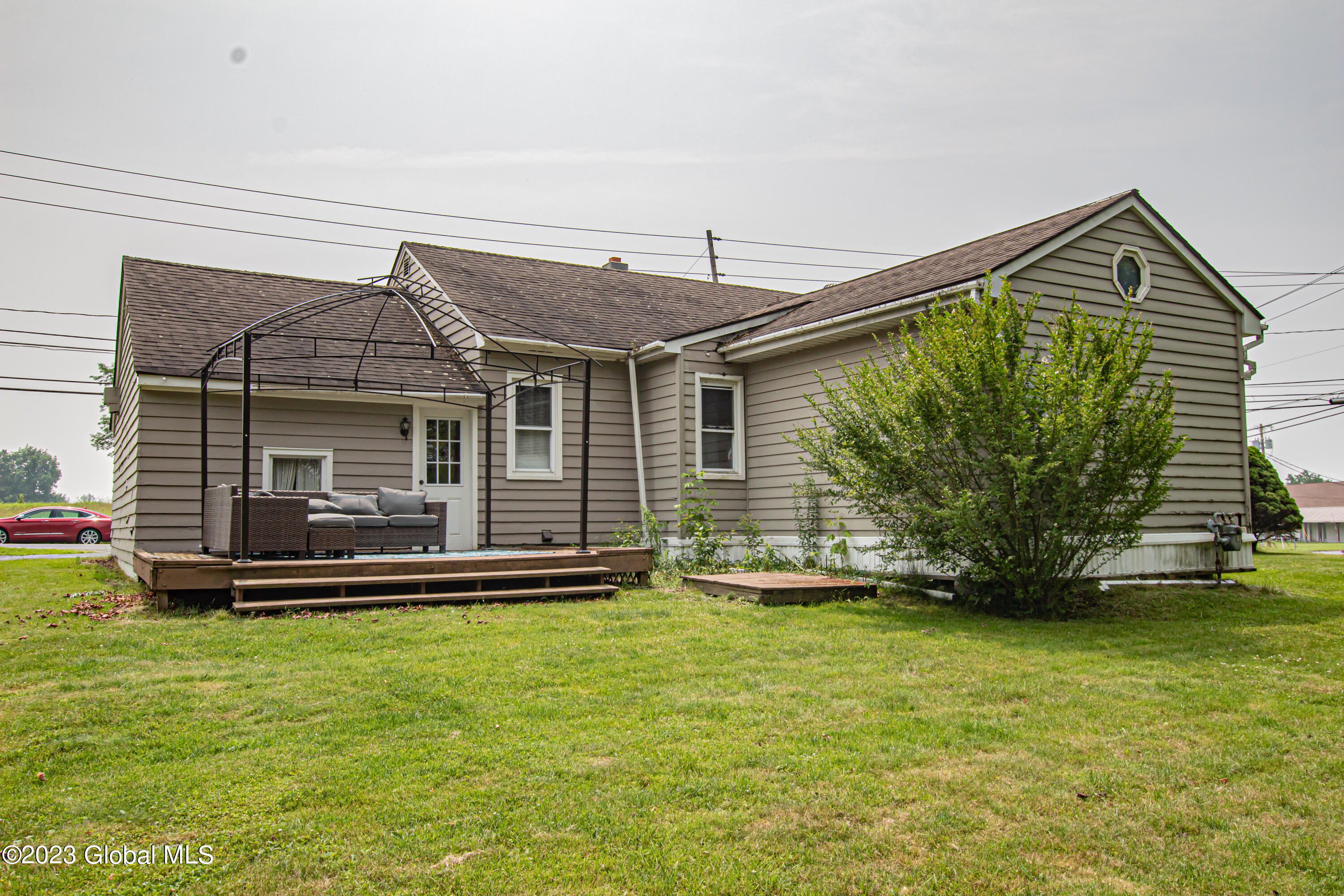 456 S Kingsboro Avenue