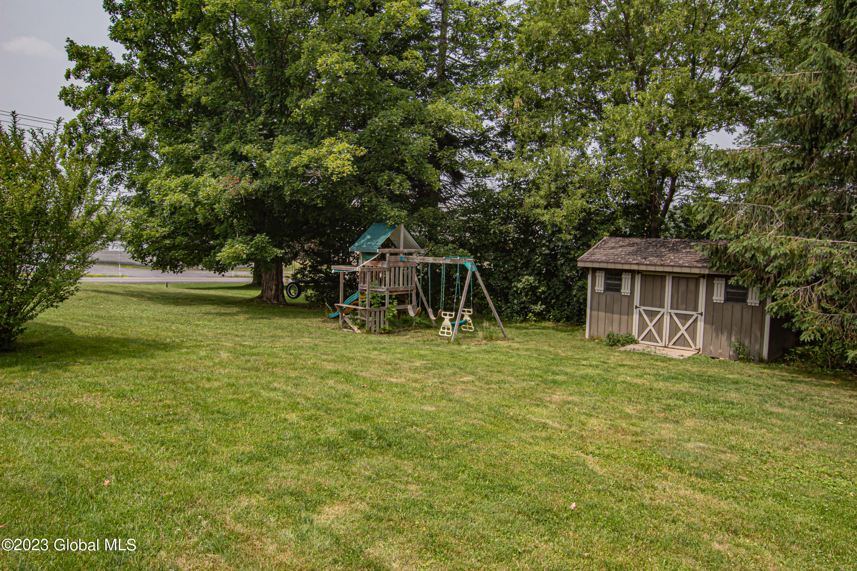 456 S Kingsboro Avenue