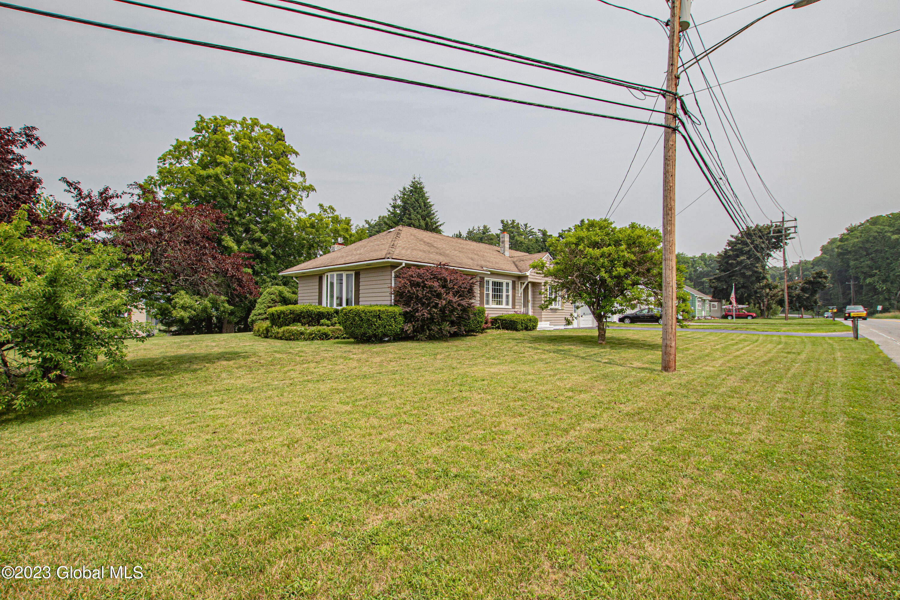 456 S Kingsboro Avenue
