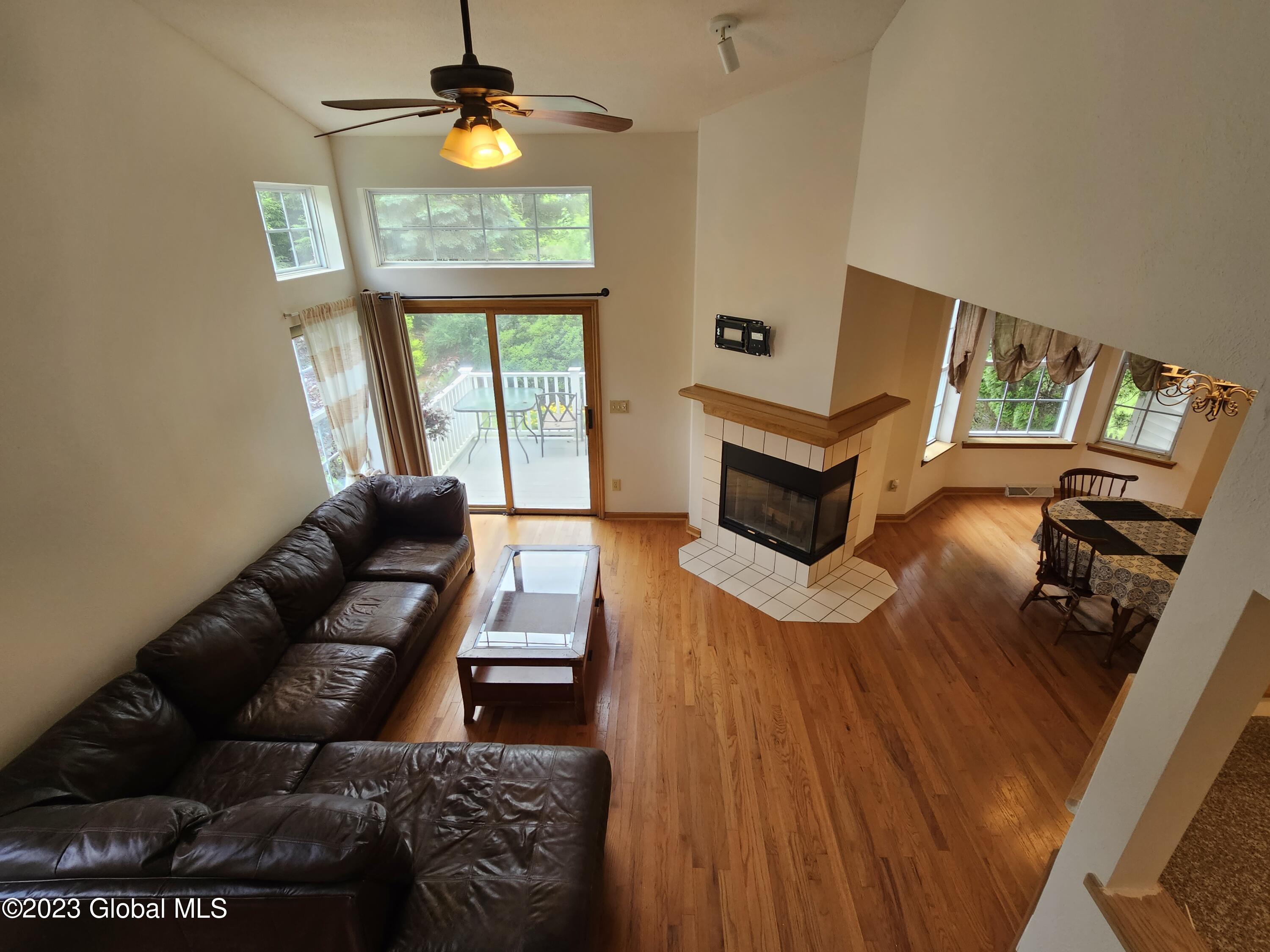 51 Empire Circle