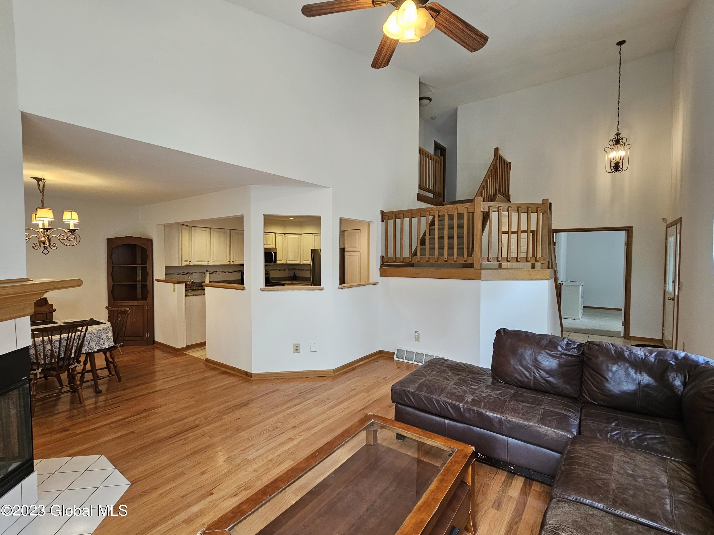 51 Empire Circle