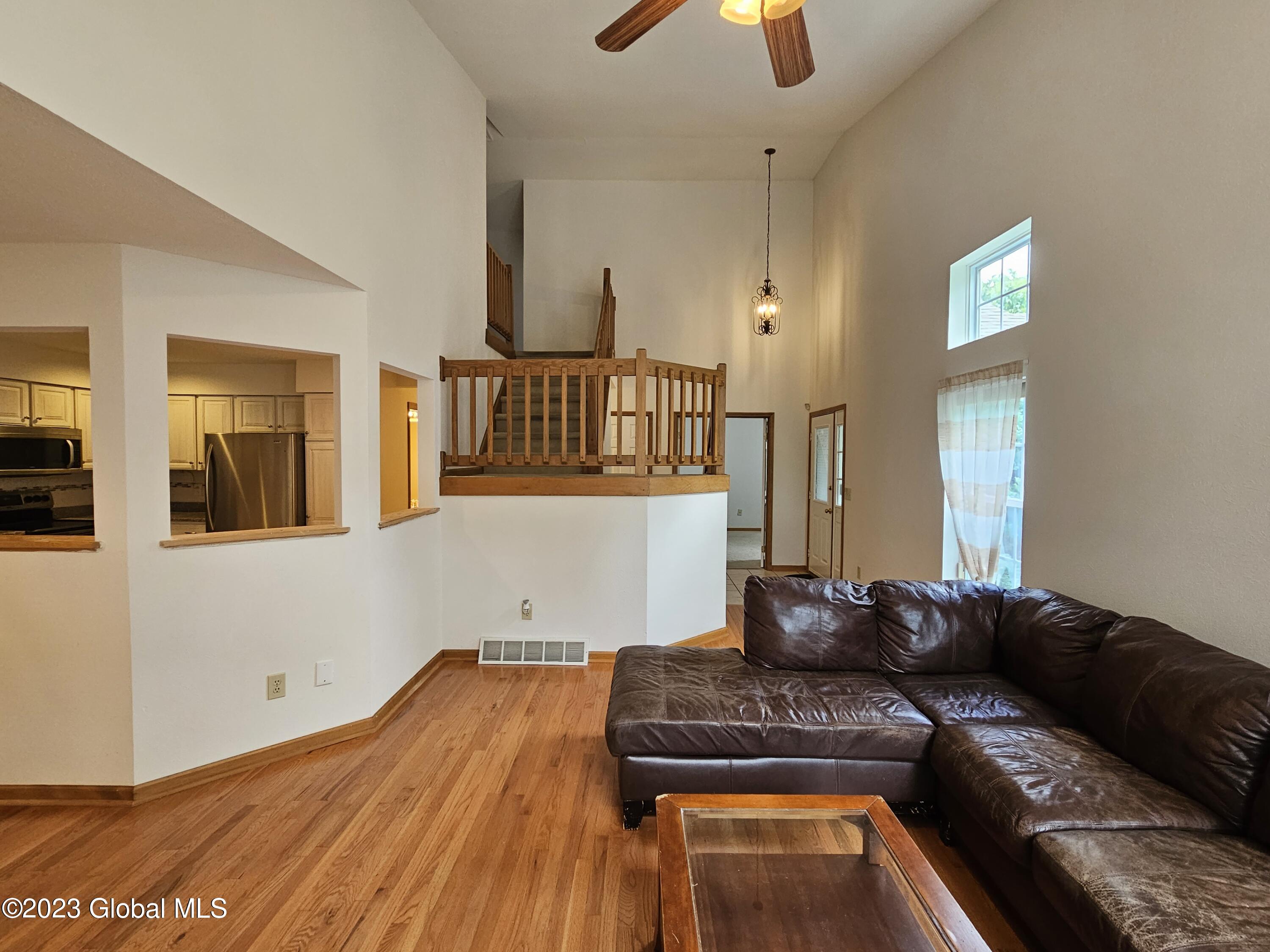 51 Empire Circle