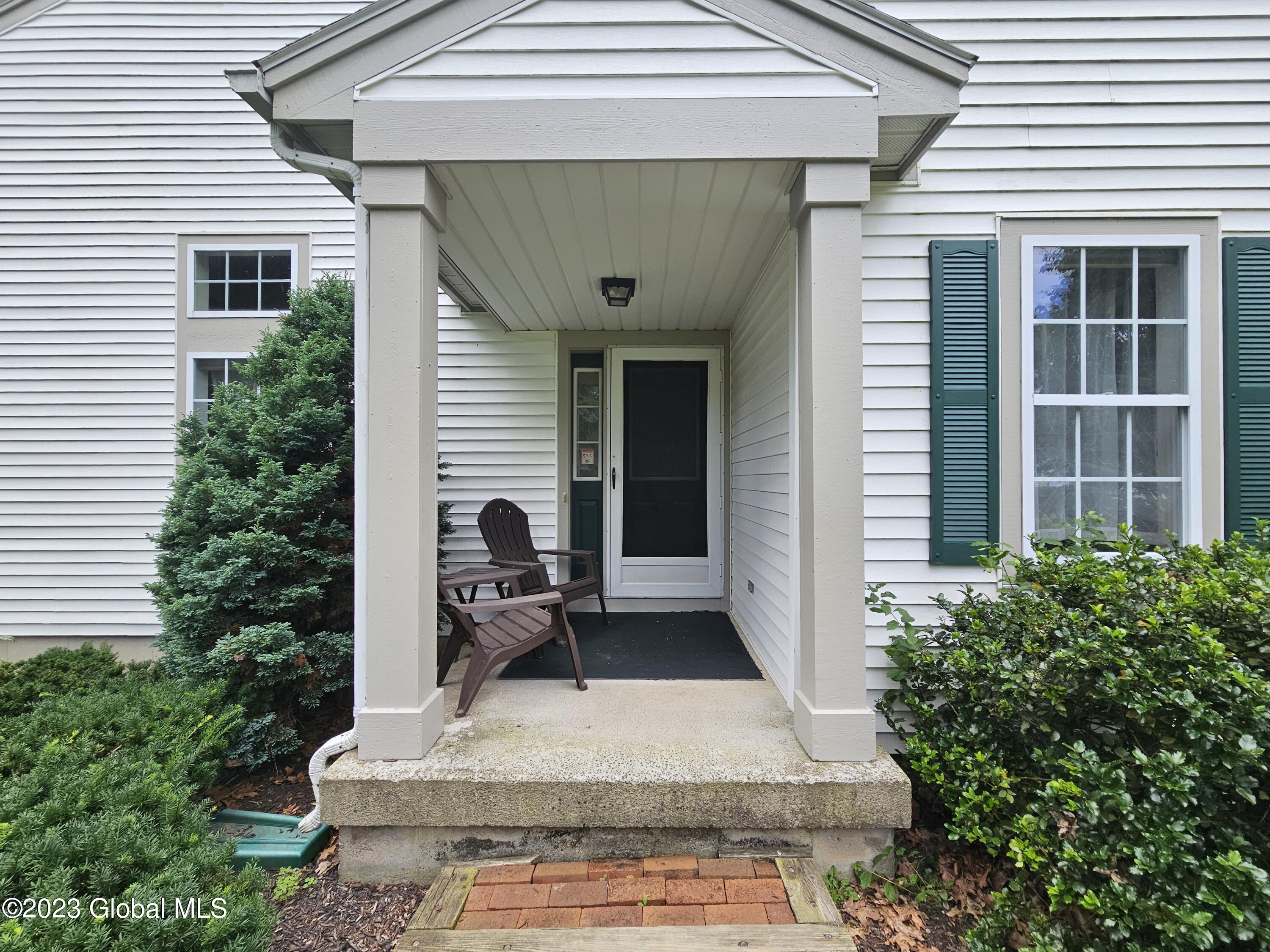 51 Empire Circle