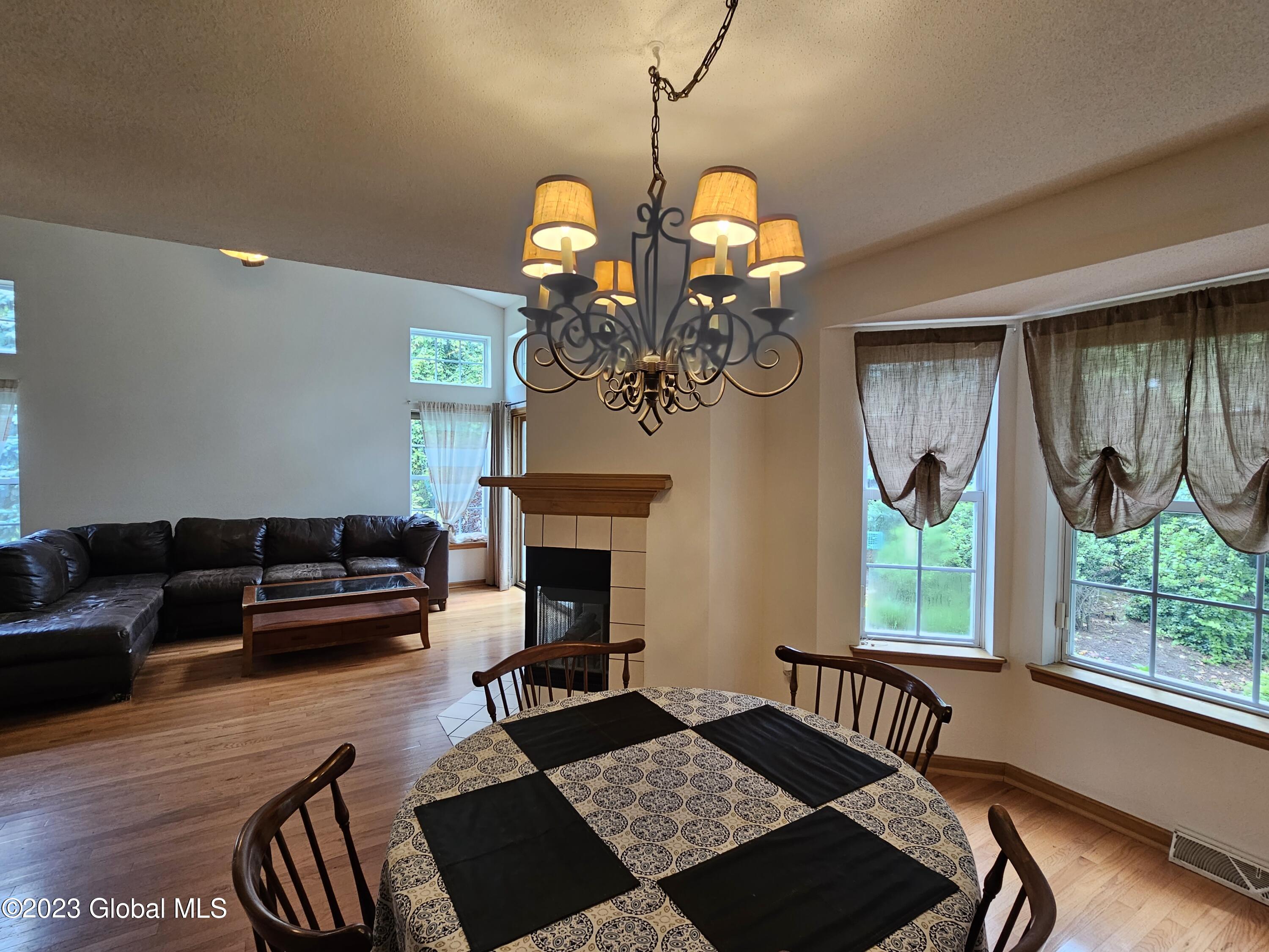 51 Empire Circle