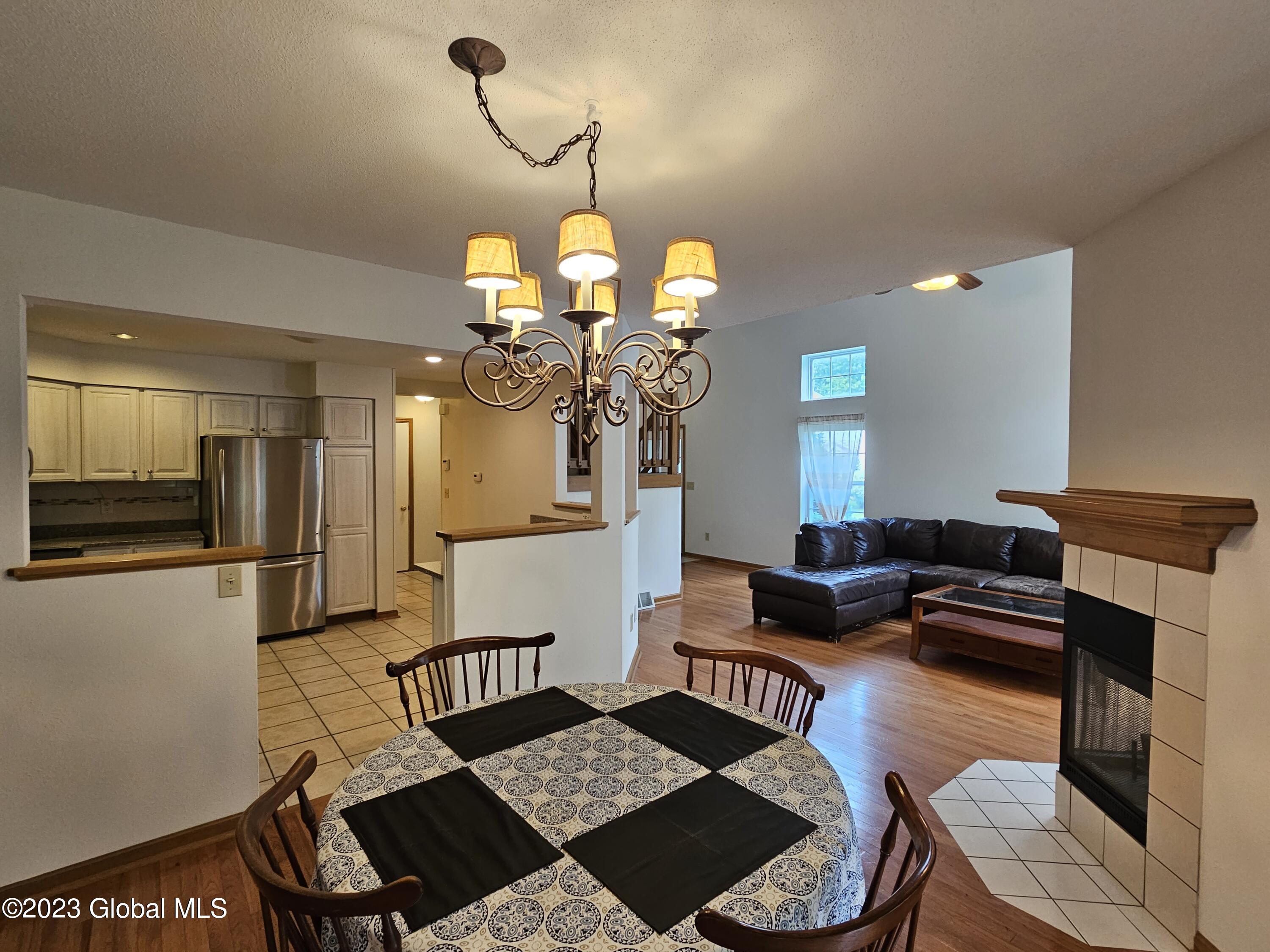 51 Empire Circle