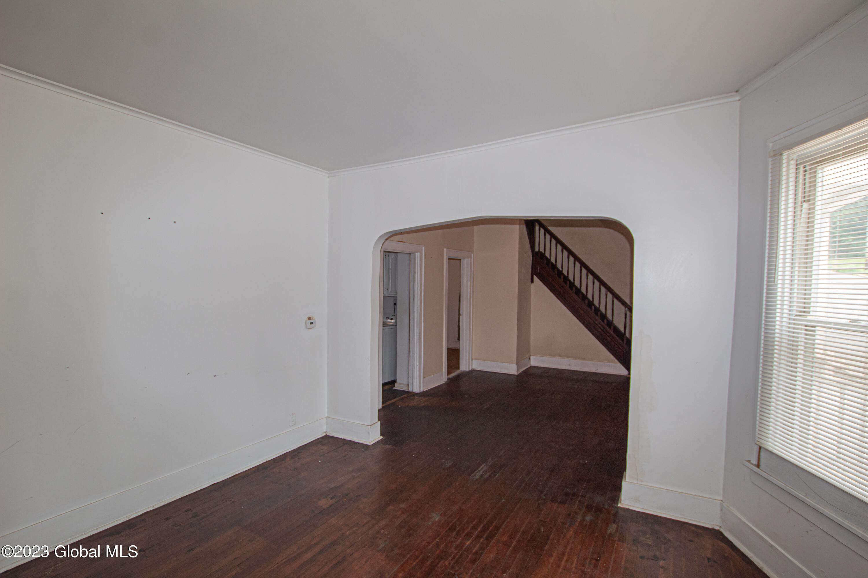 16 Locust Avenue