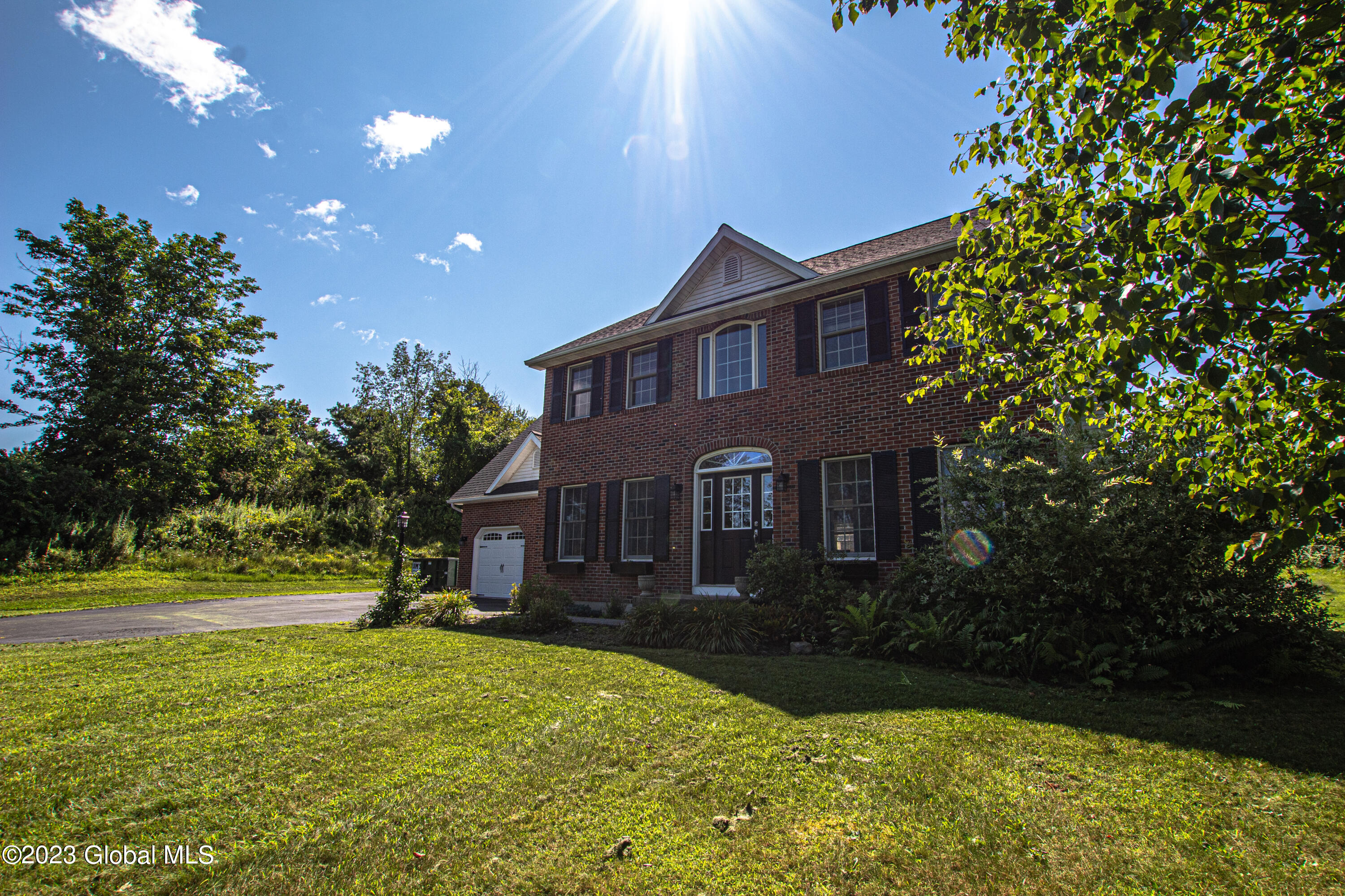 15 Victorian Drive