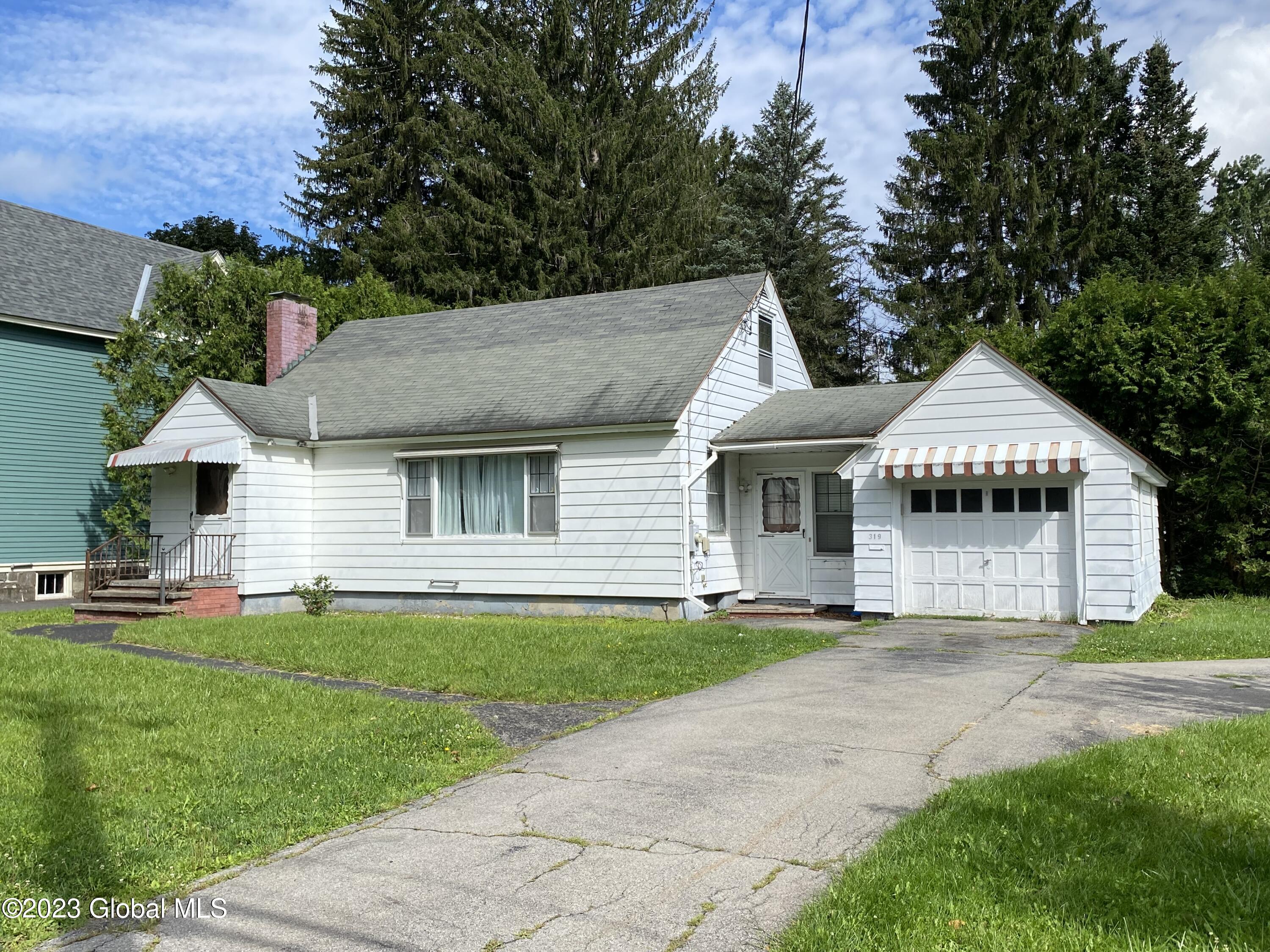 319 E Main Street