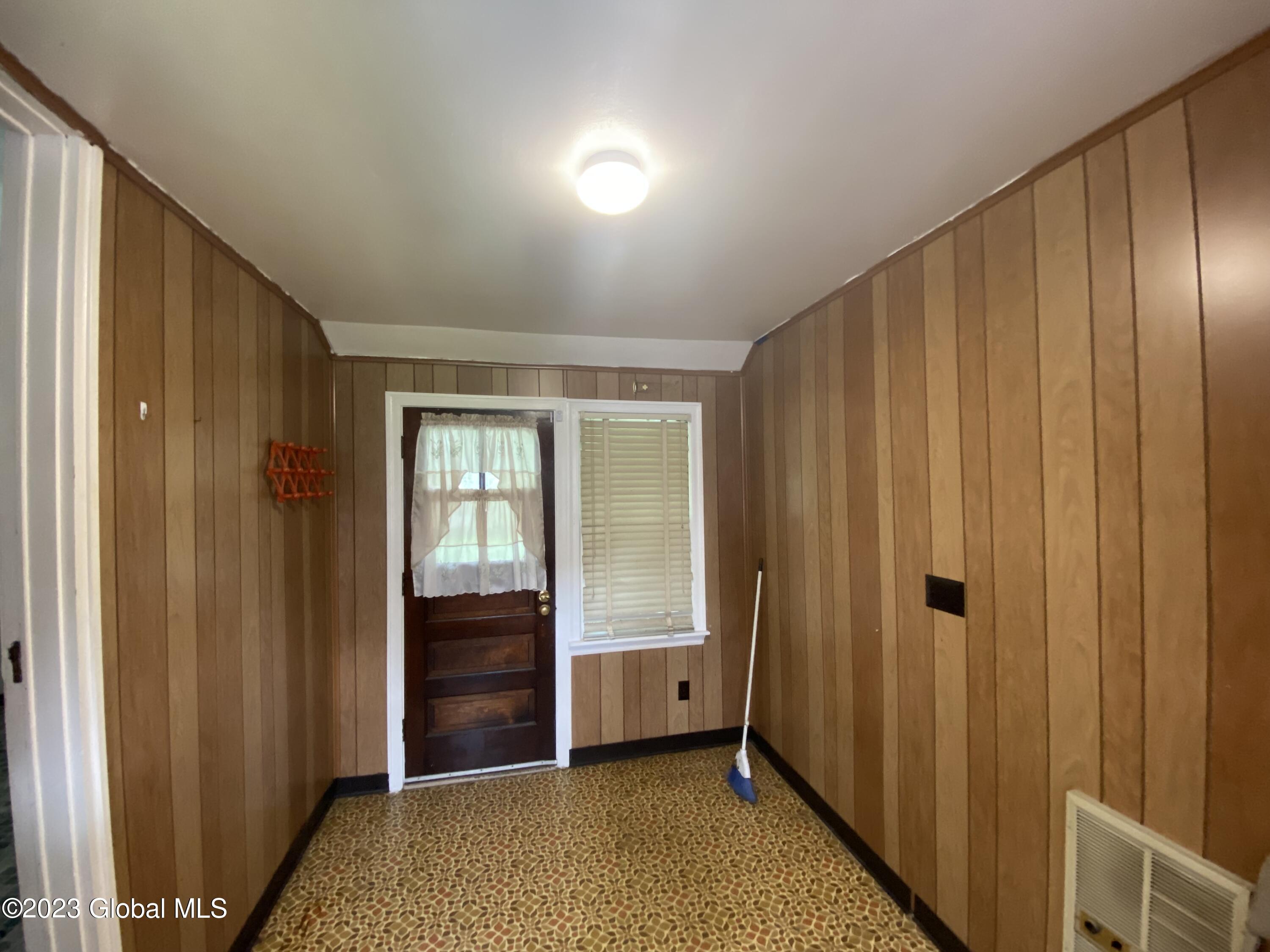 319 E Main Street