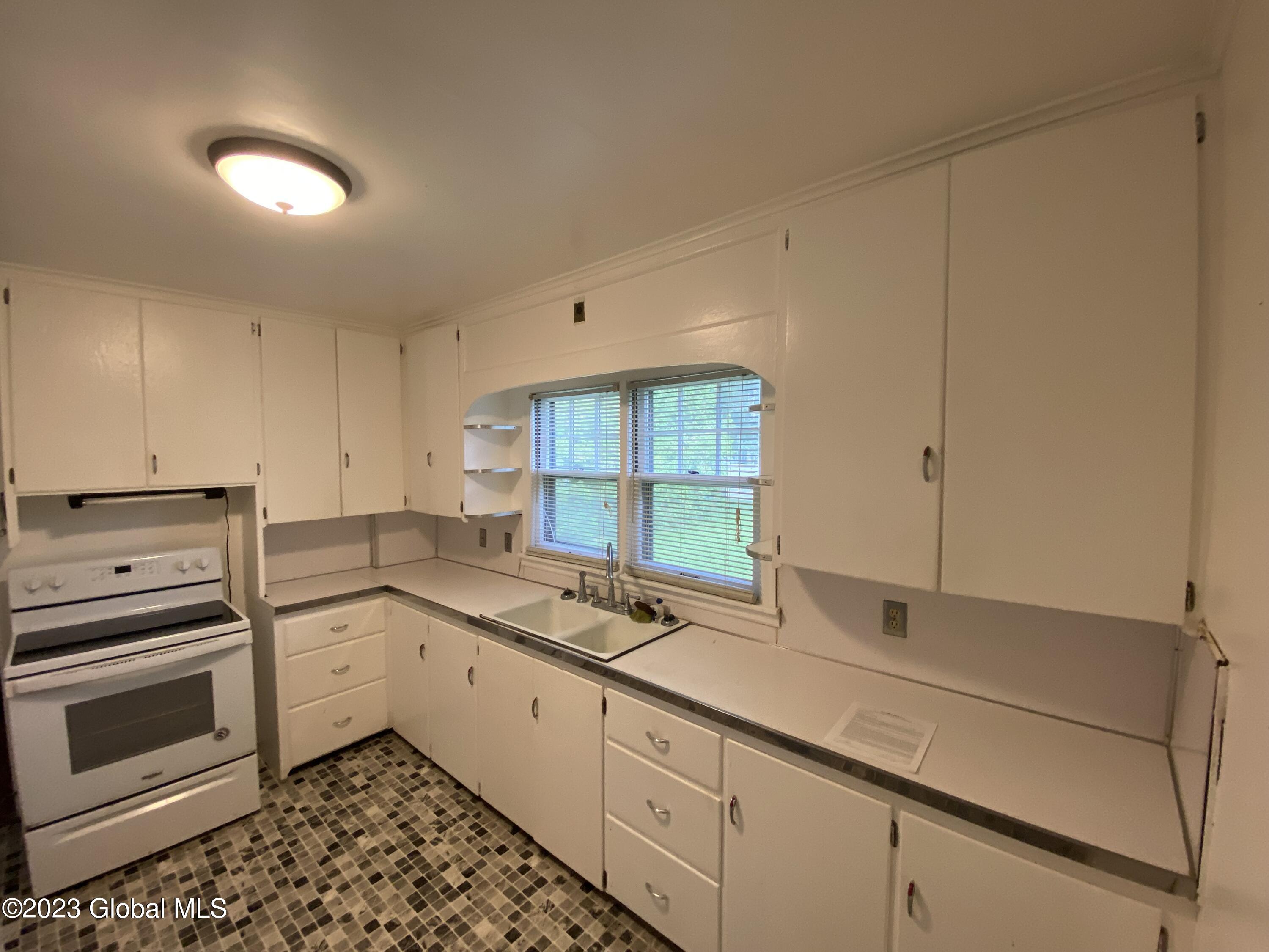 319 E Main Street