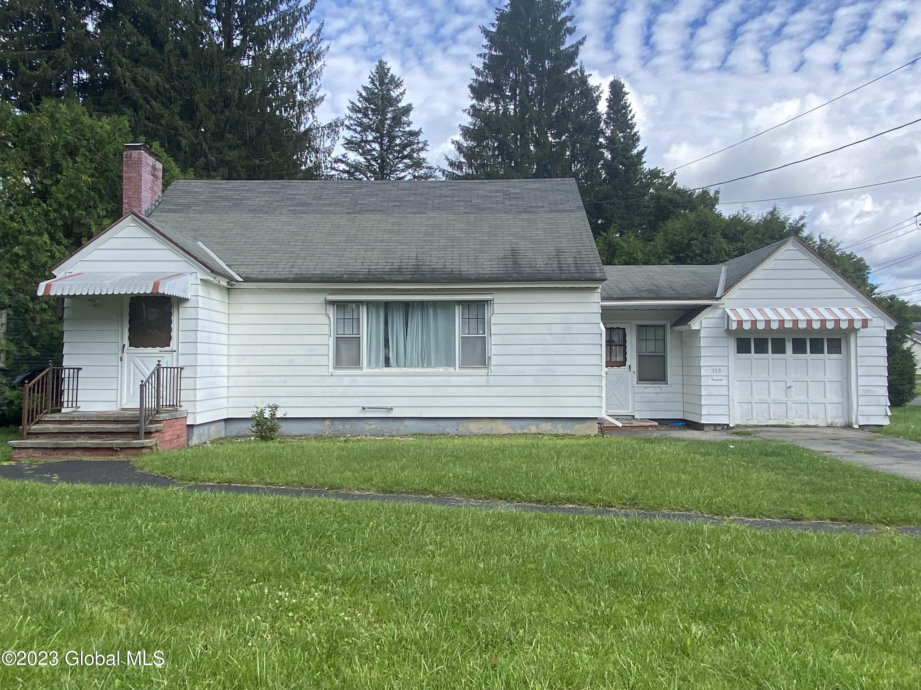 319 E Main Street