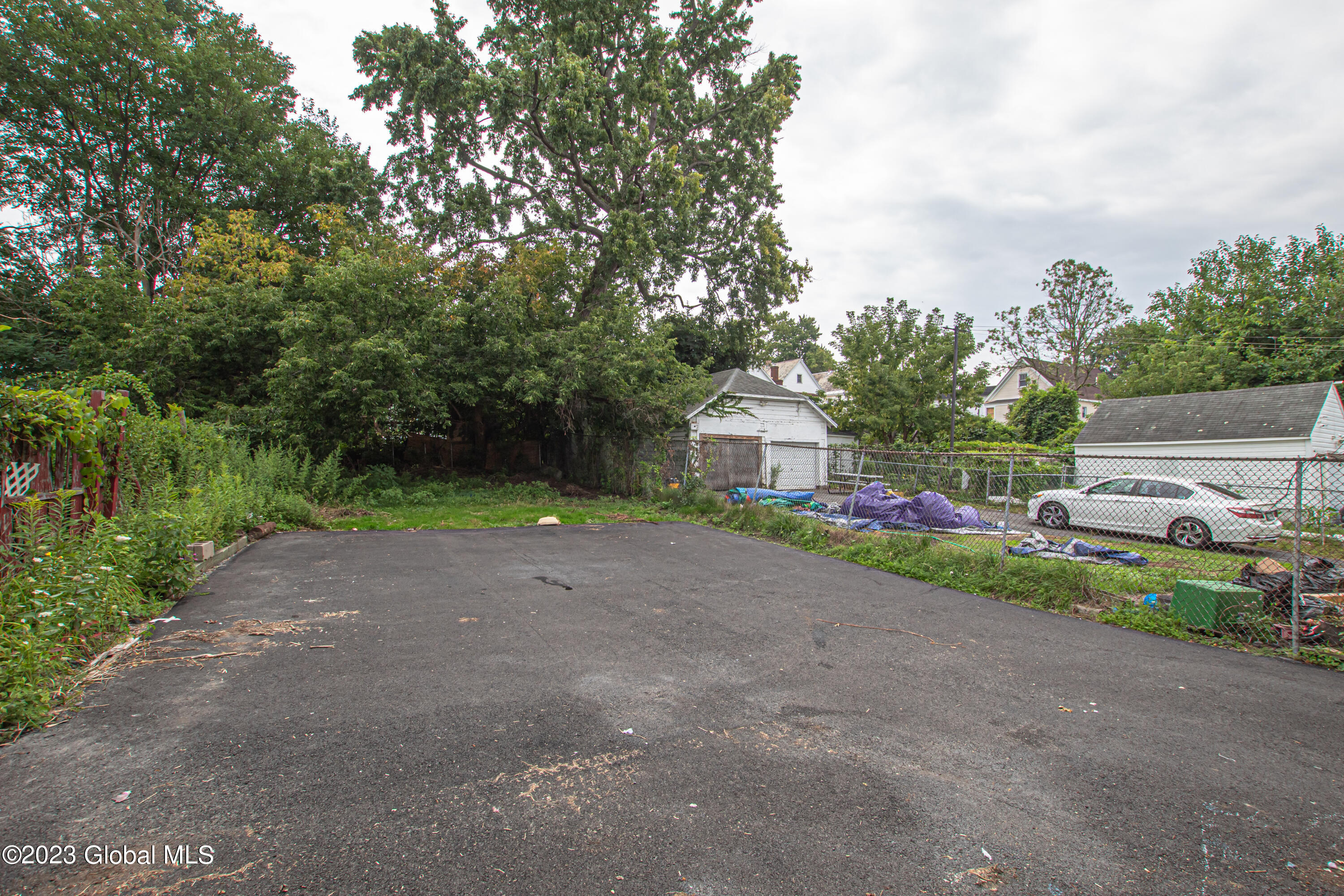 1676 Foster Avenue