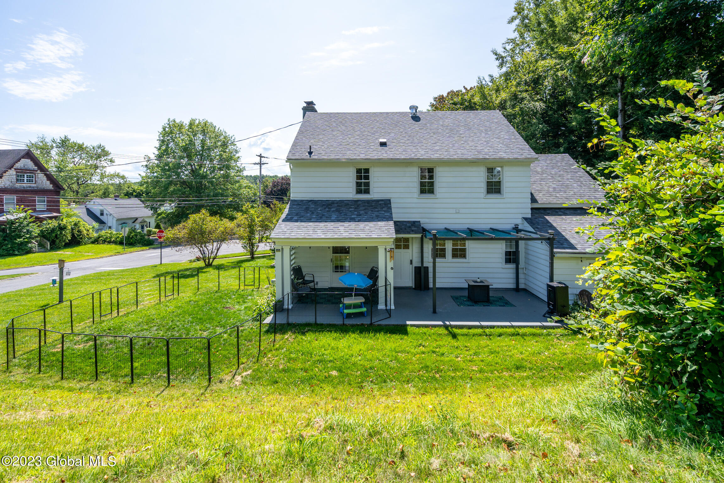 101 W Fourth Avenue