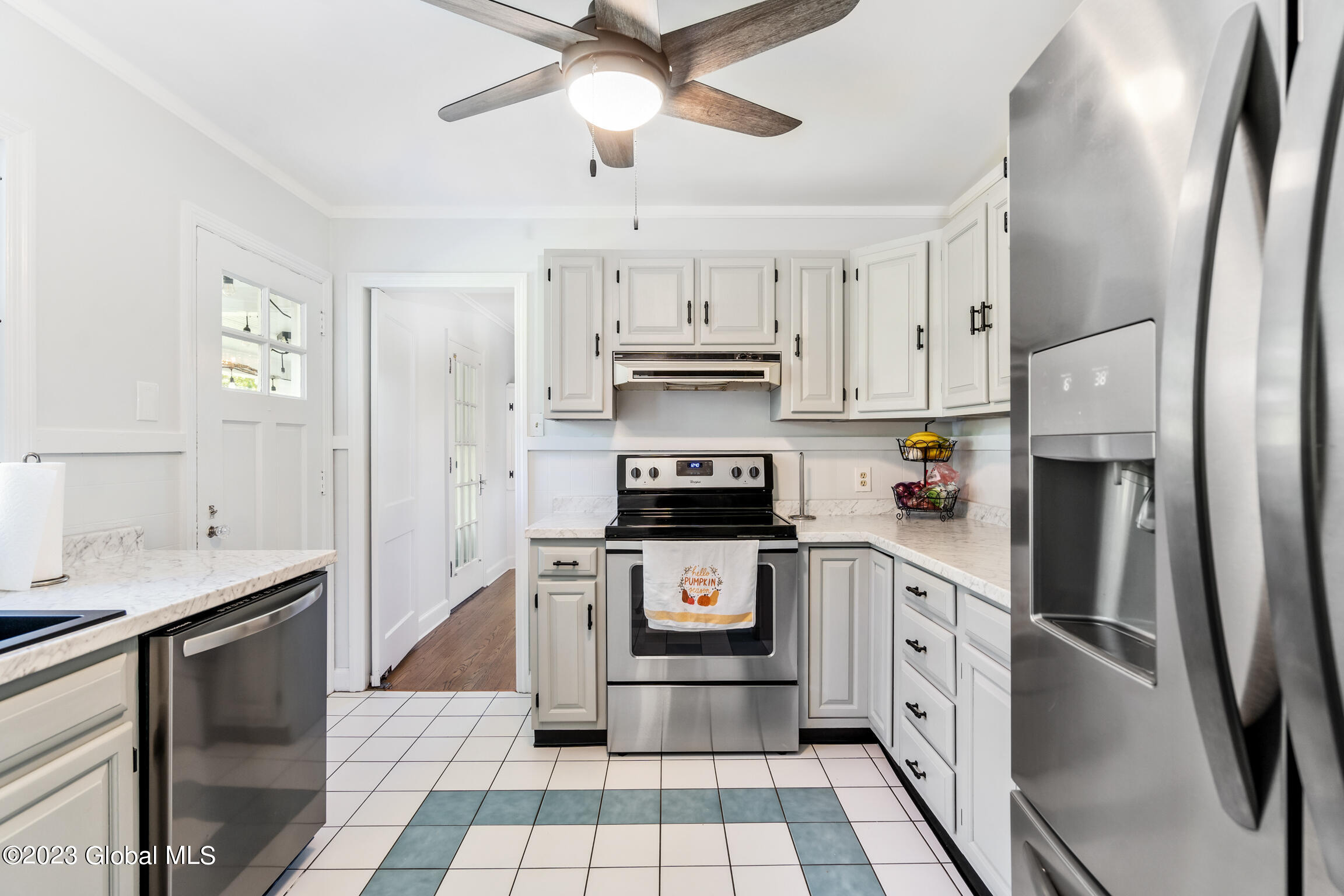 101 W Fourth Avenue