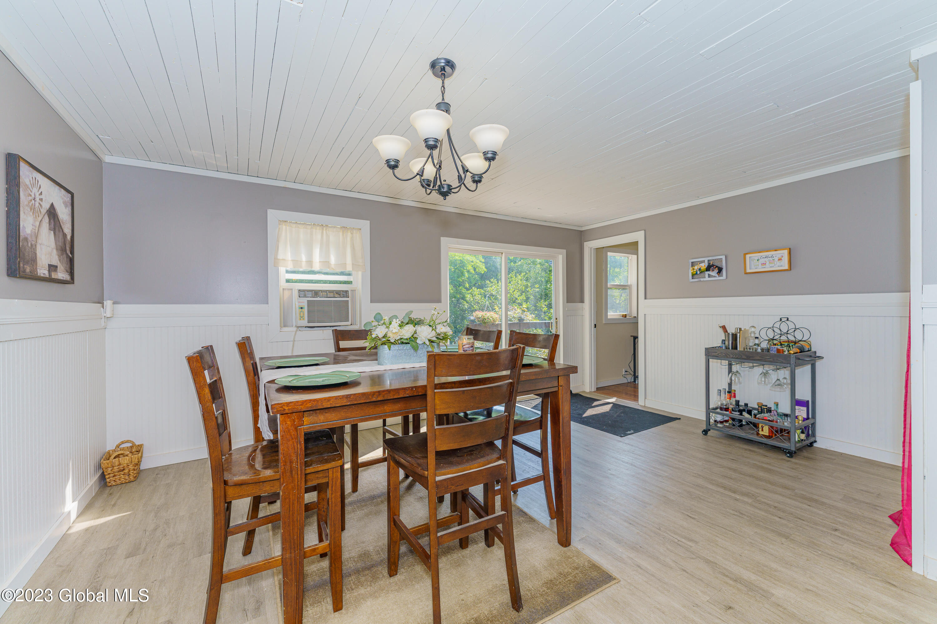 1554 Thompsons Lake Road