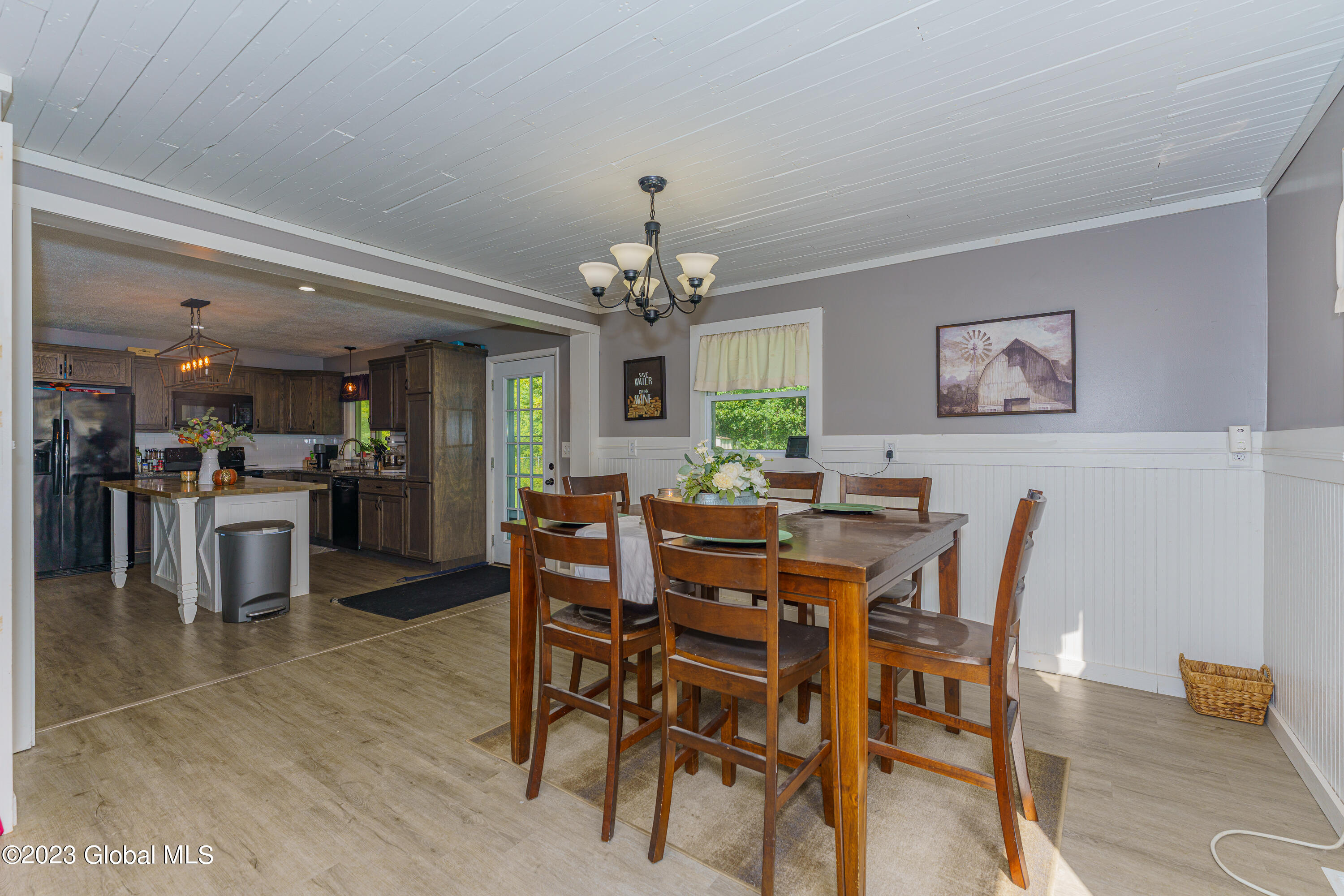 1554 Thompsons Lake Road
