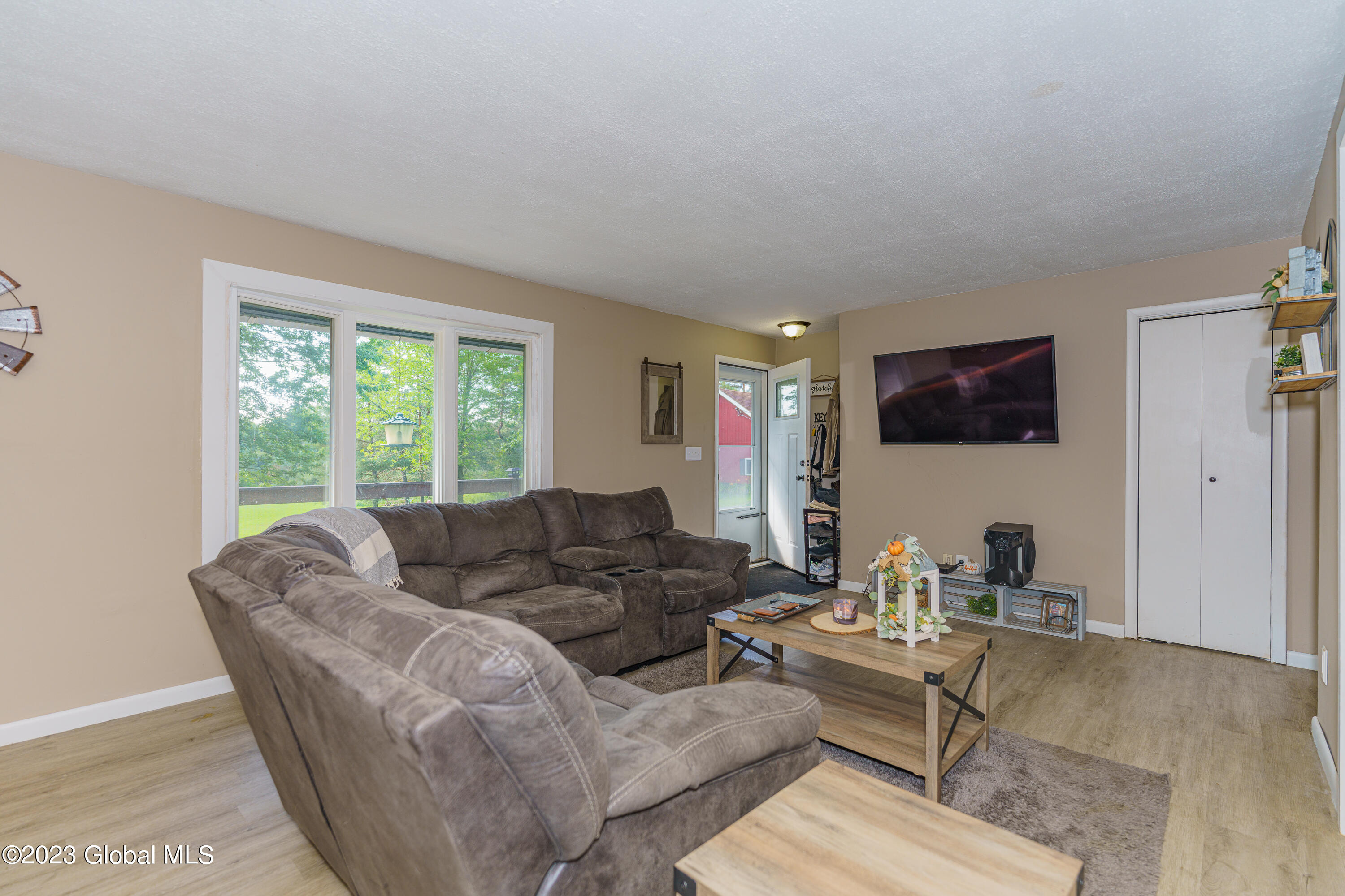 1554 Thompsons Lake Road