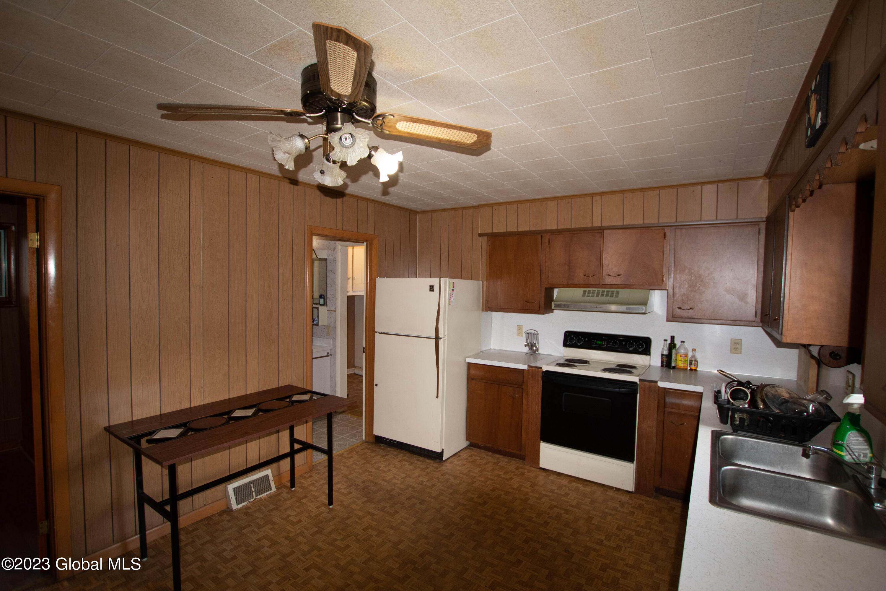 74 W 8th Avenue