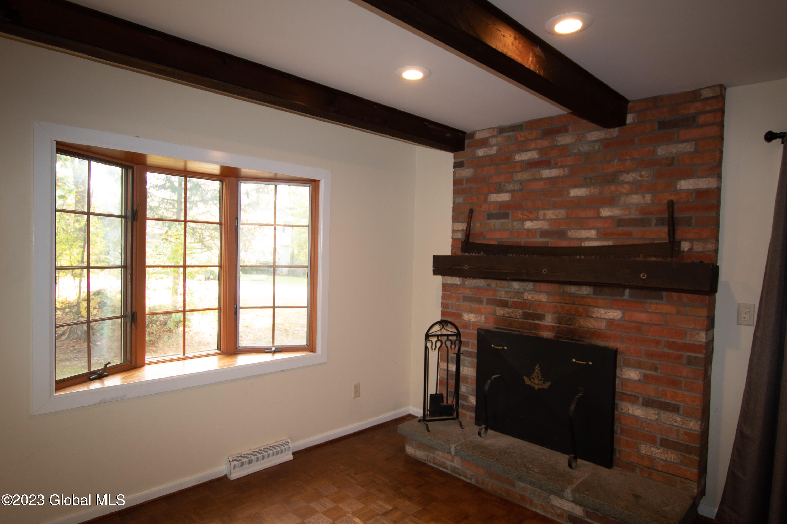 32 Cherokee Lane