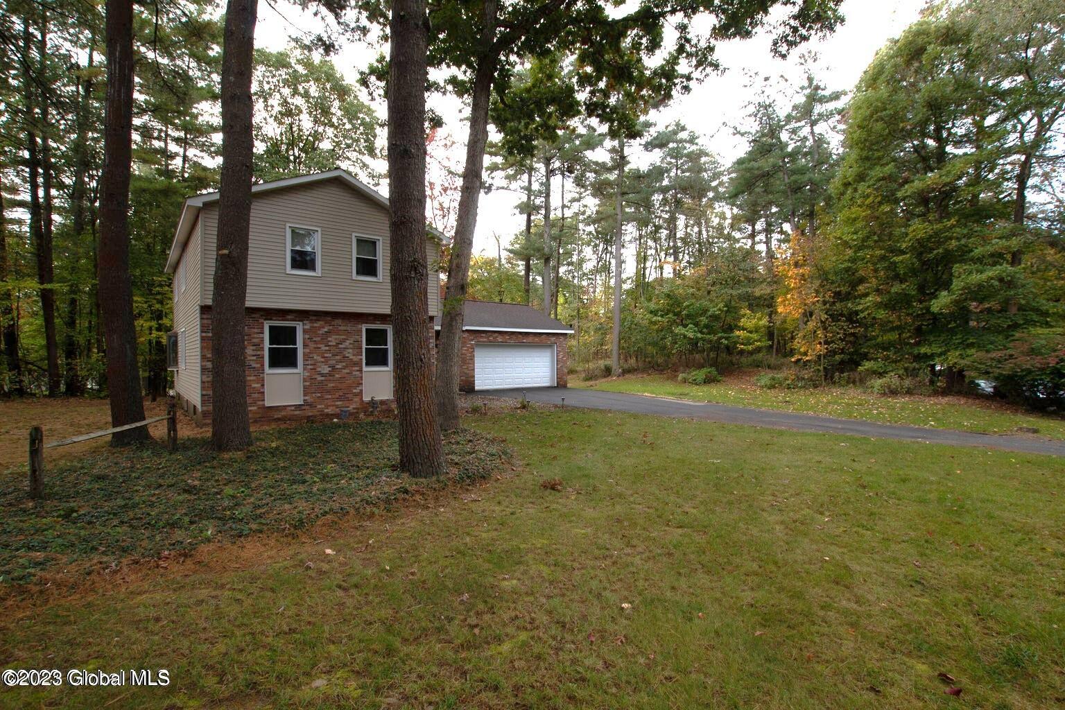 32 Cherokee Lane