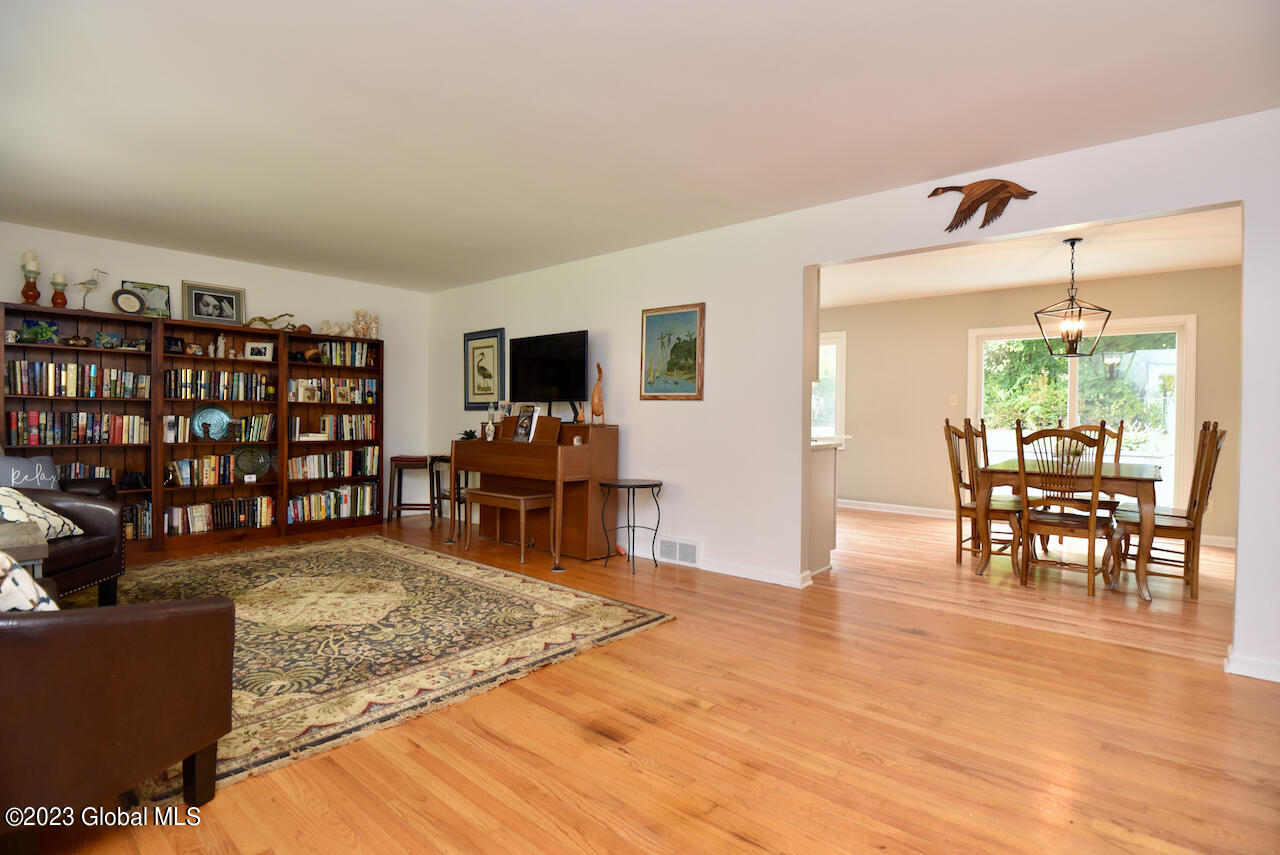 2133 Orchard Park Drive