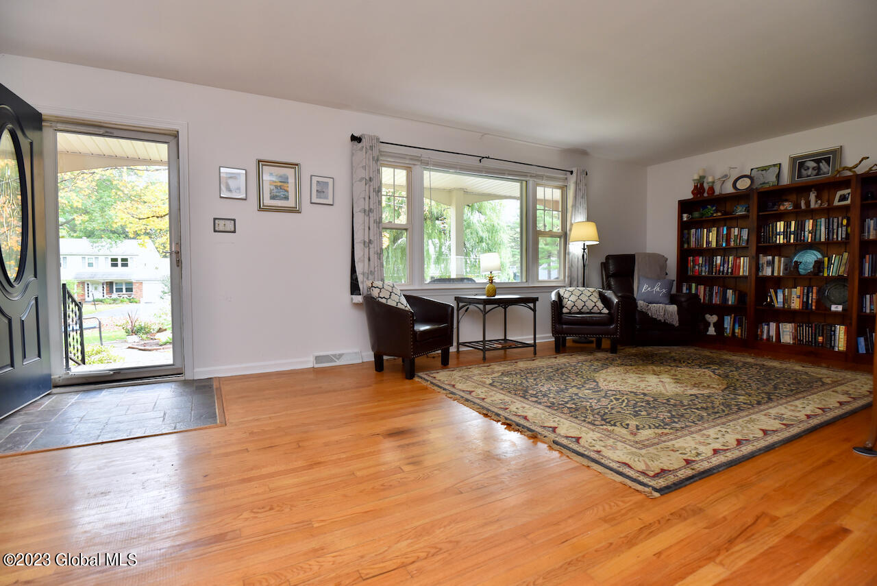 2133 Orchard Park Drive