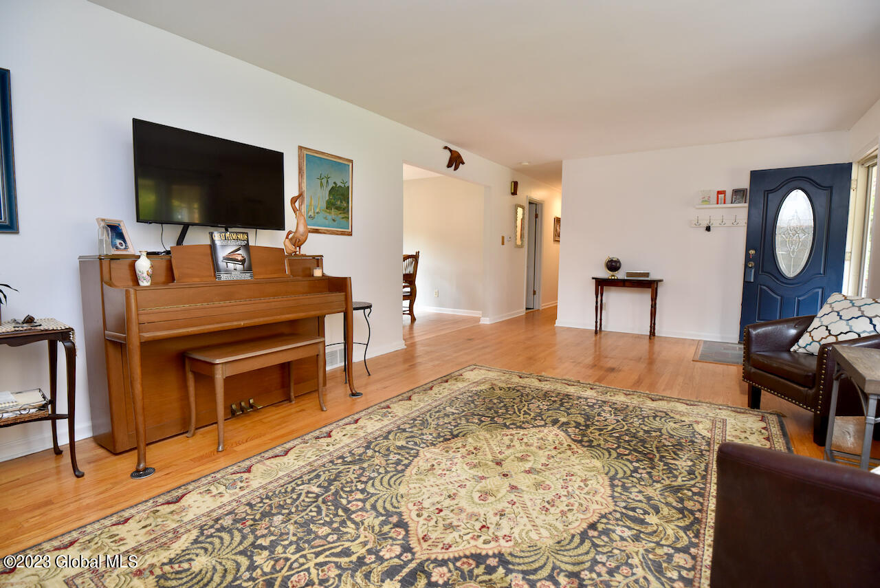 2133 Orchard Park Drive