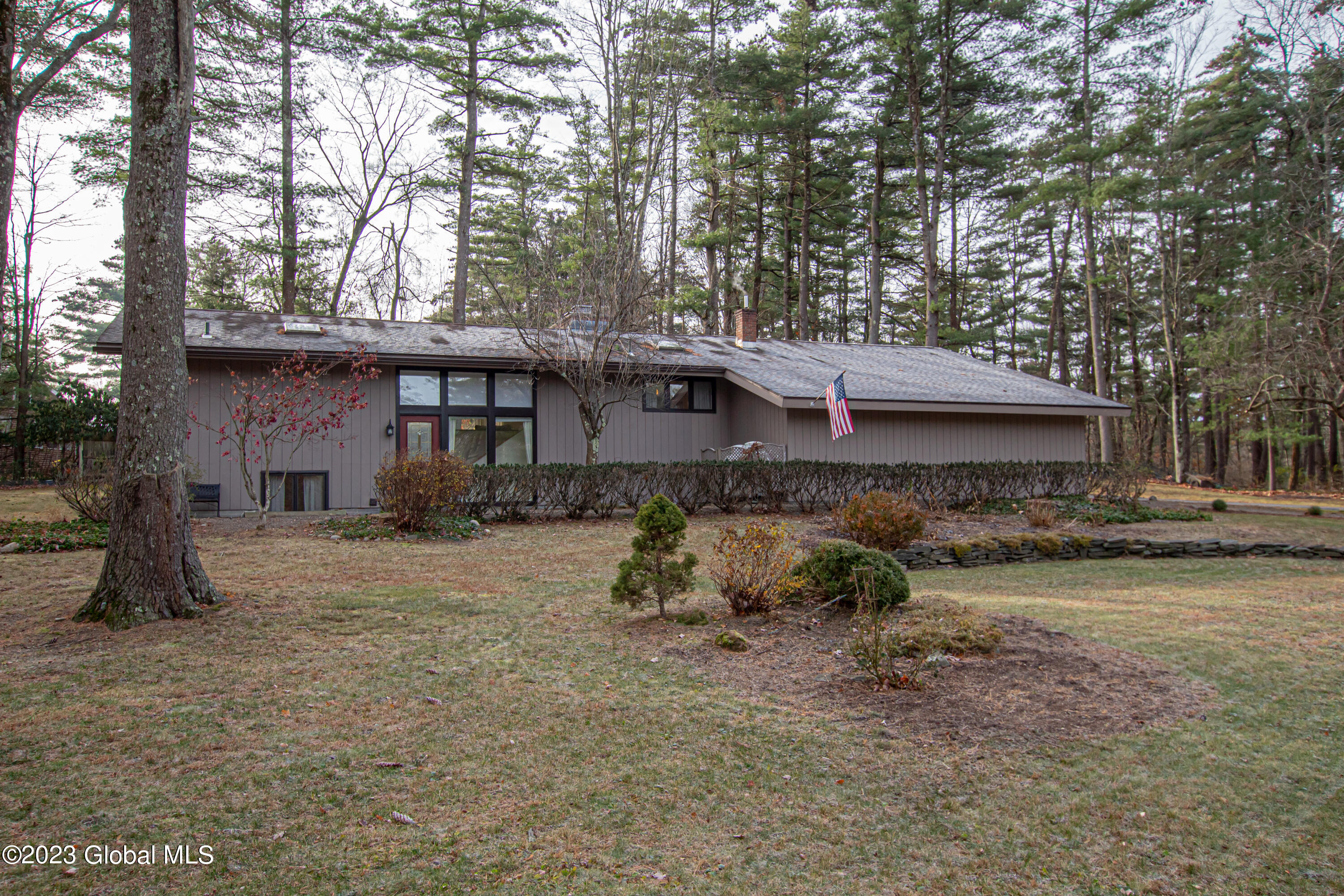 75 Cherokee Lane