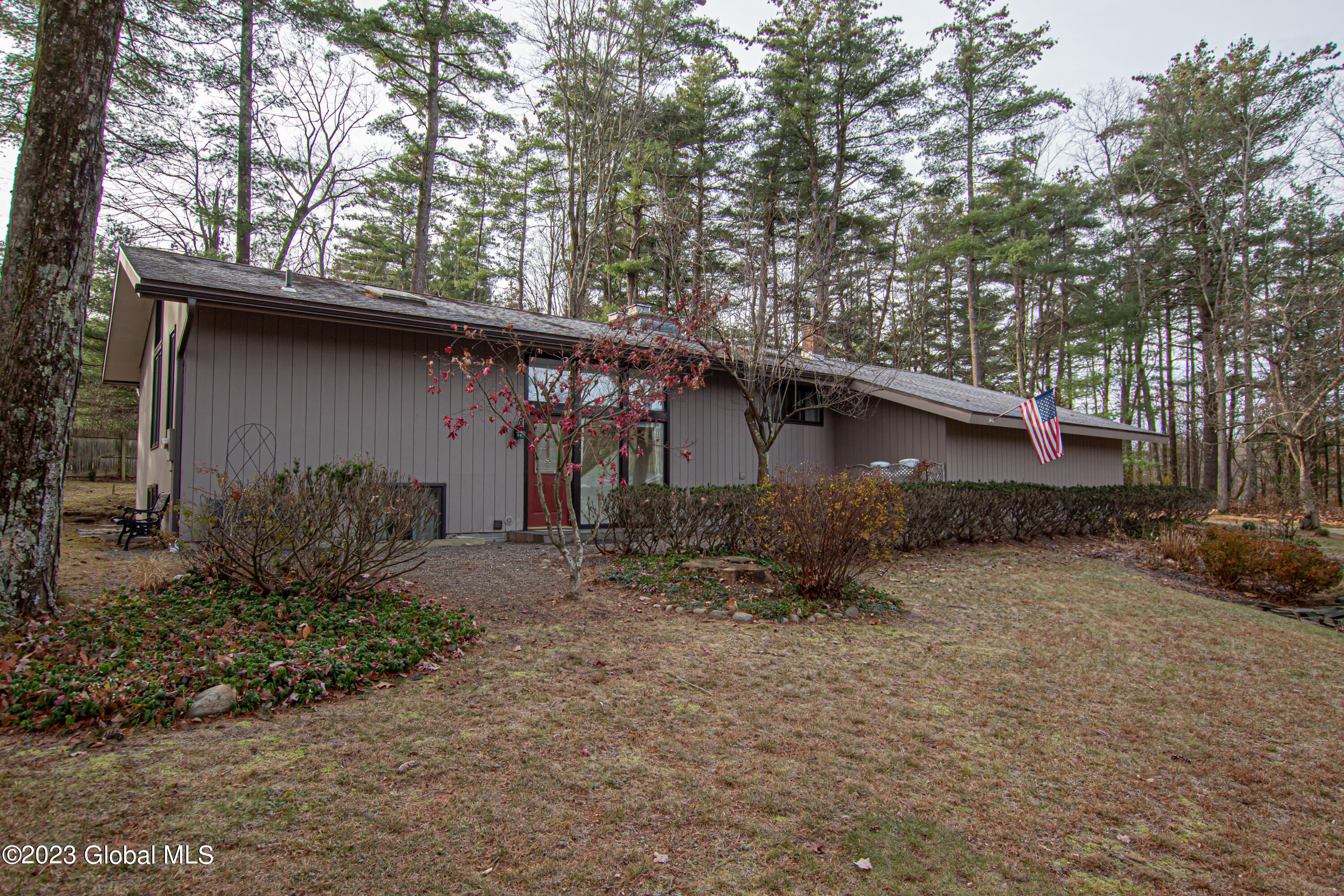 75 Cherokee Lane