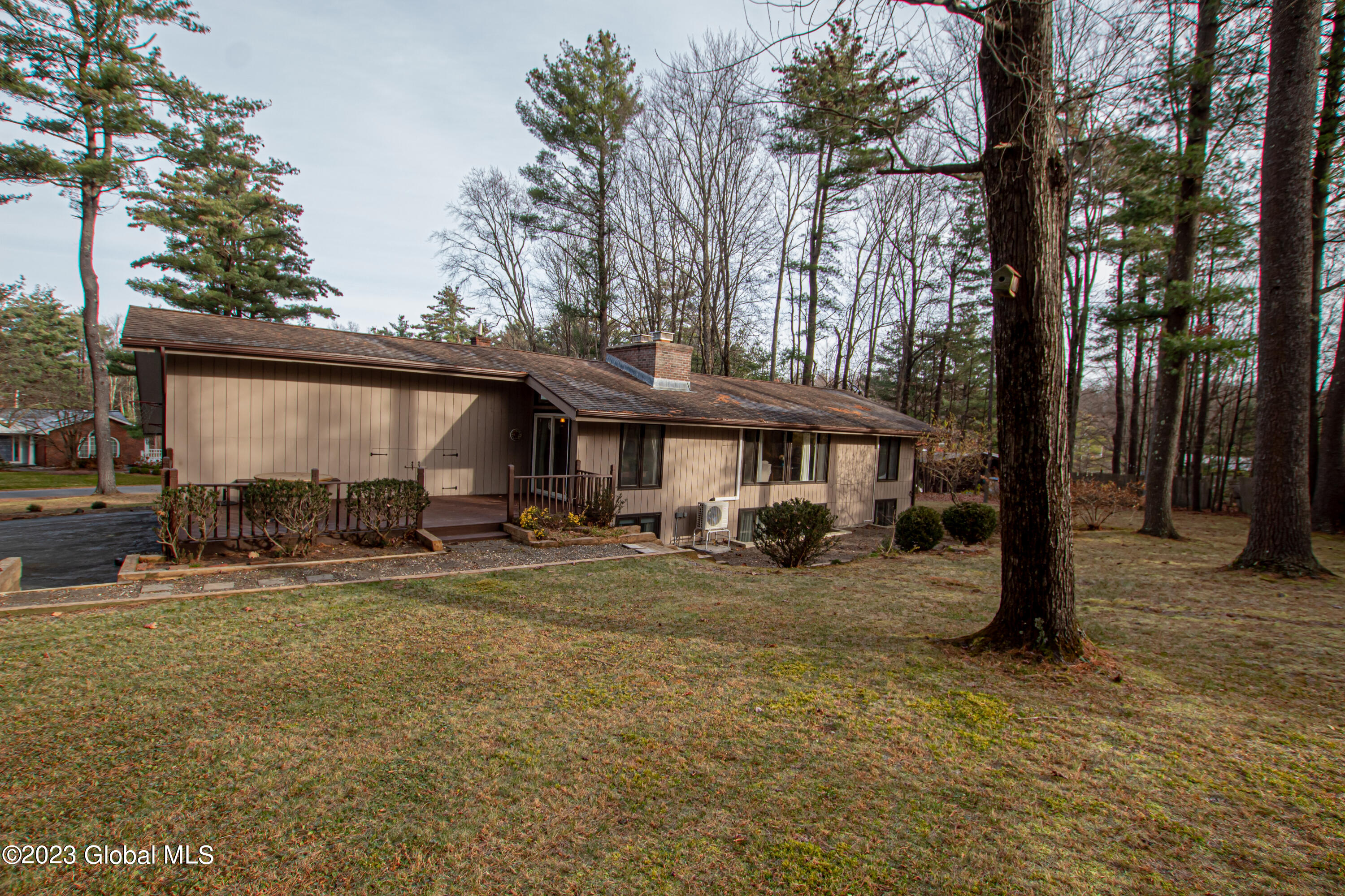 75 Cherokee Lane