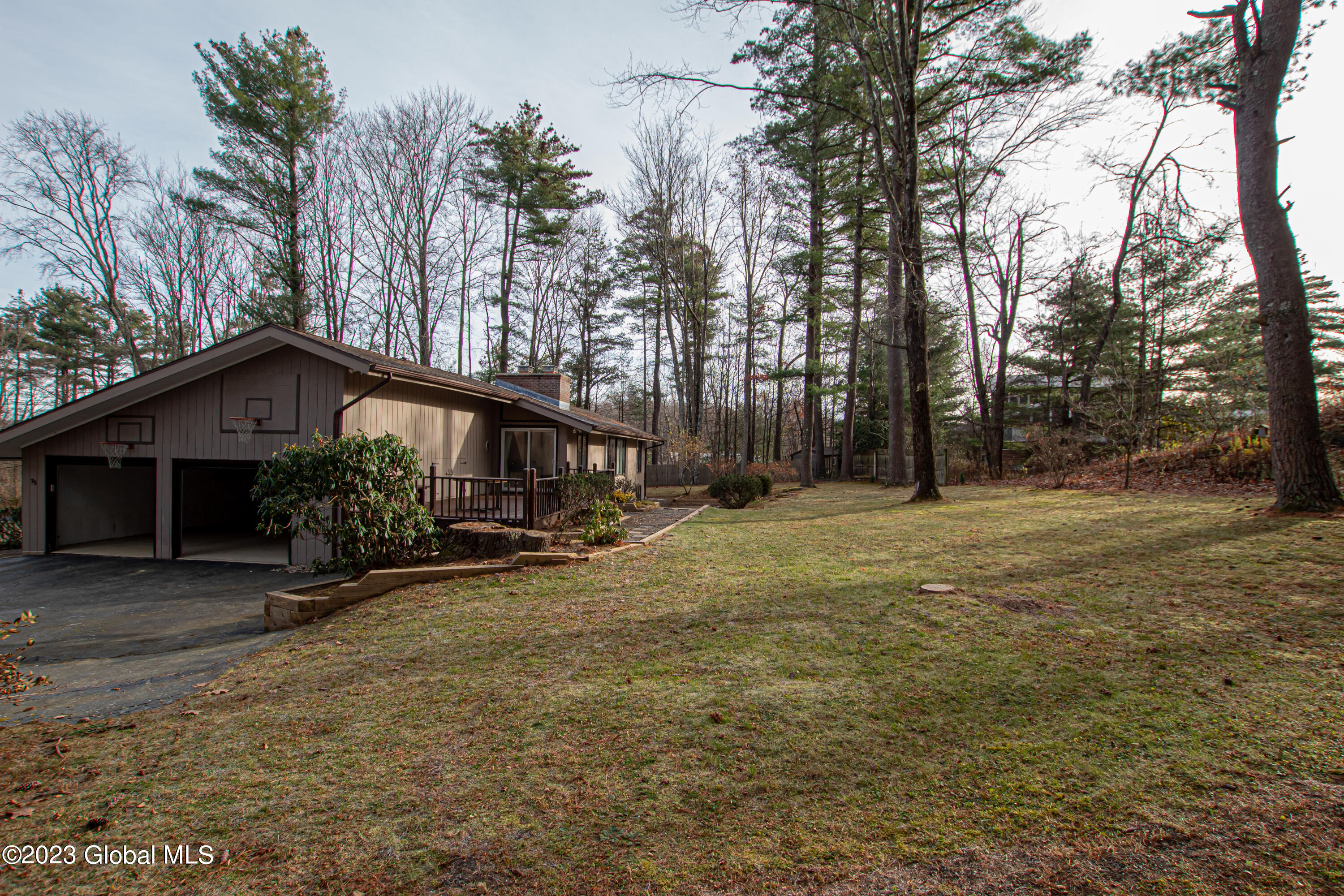 75 Cherokee Lane