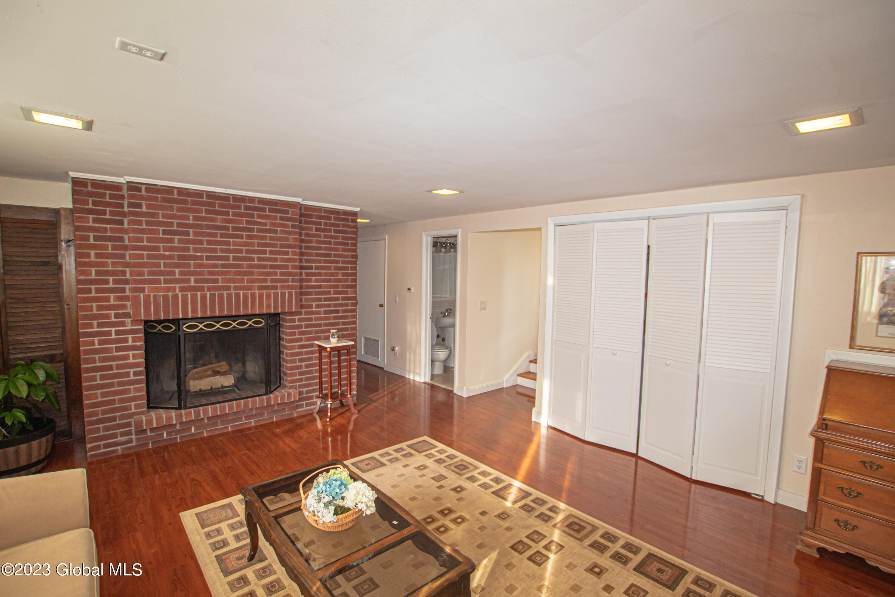 75 Cherokee Lane