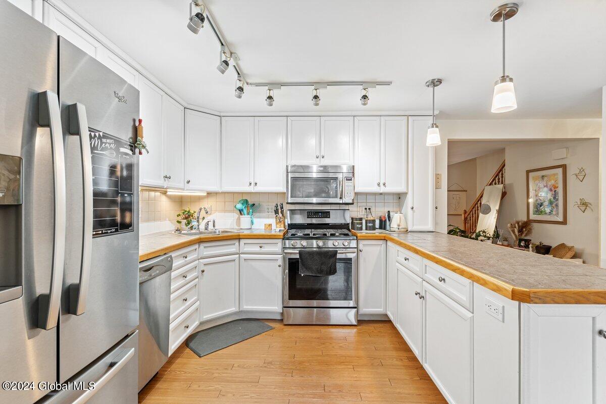 209 Parkland Avenue