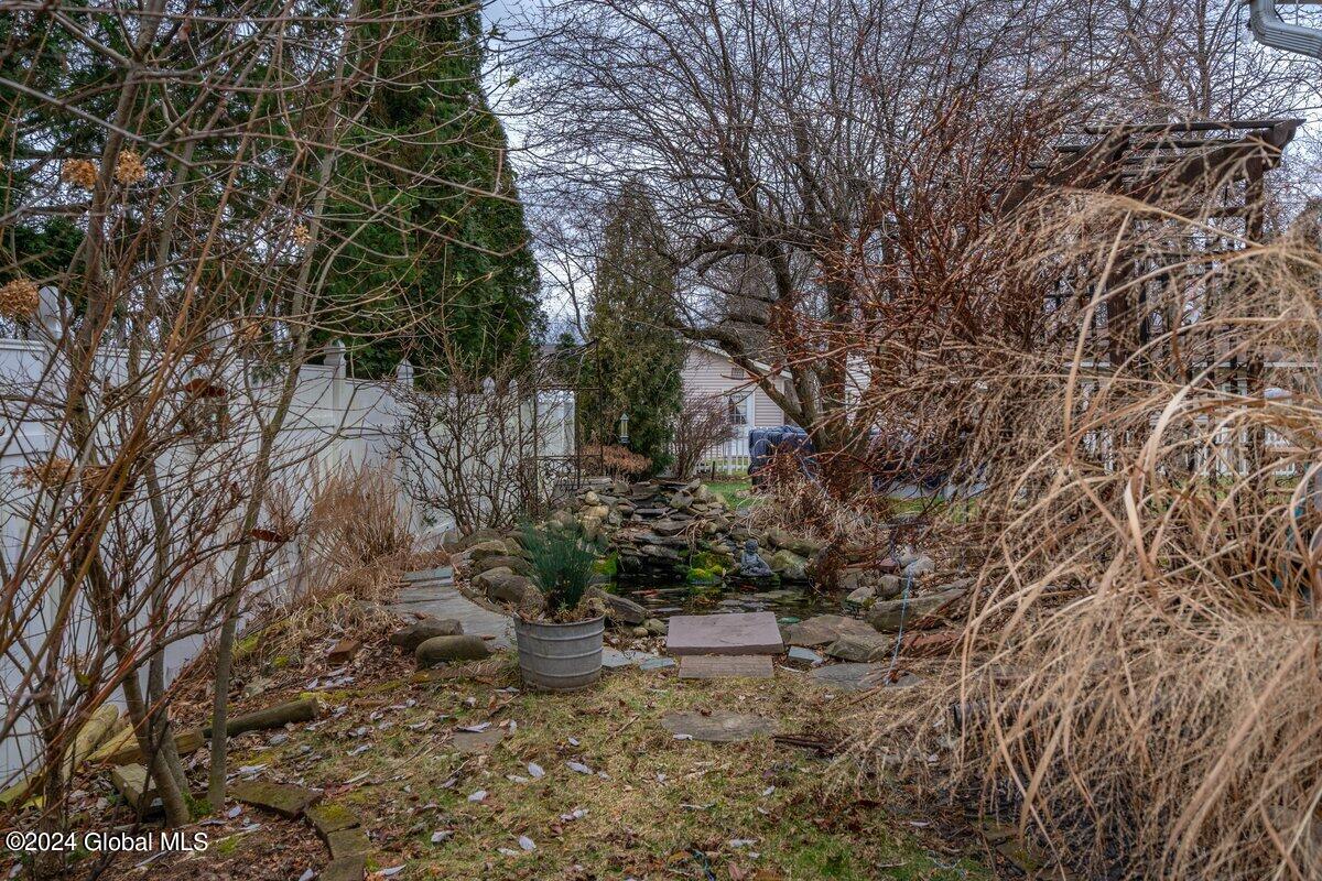 209 Parkland Avenue