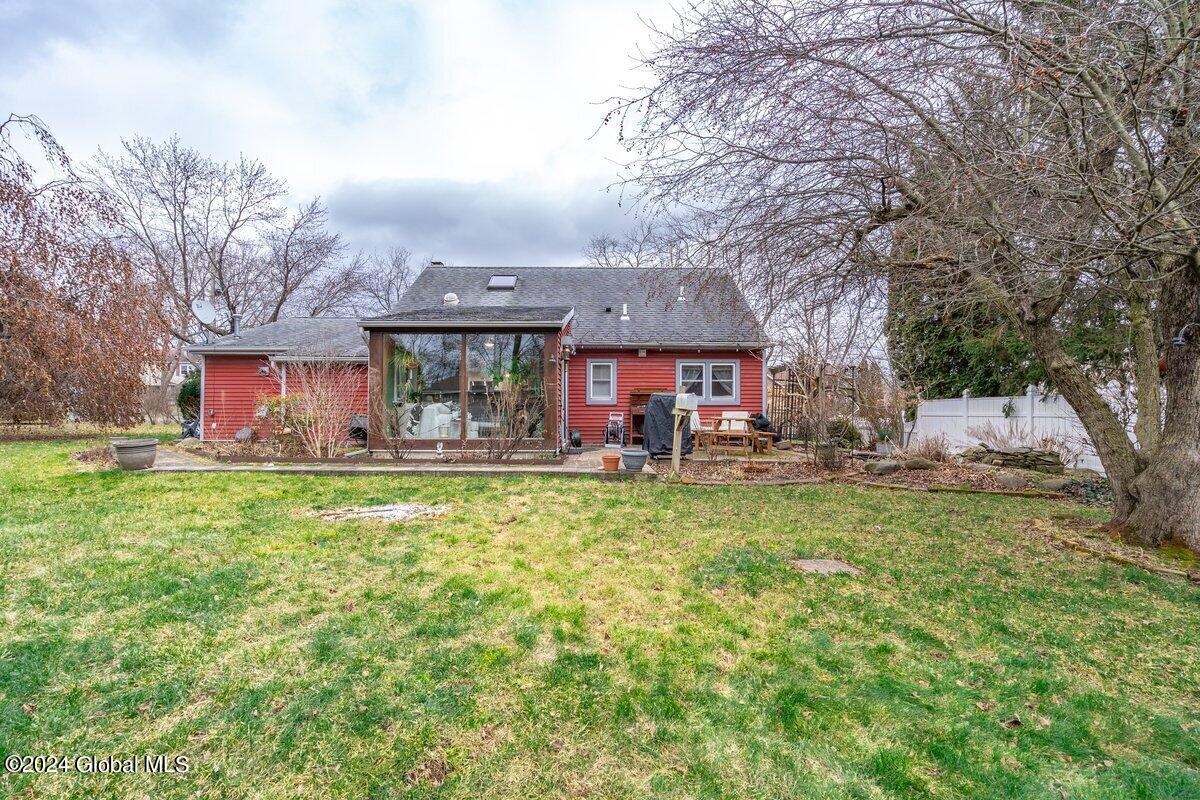 209 Parkland Avenue