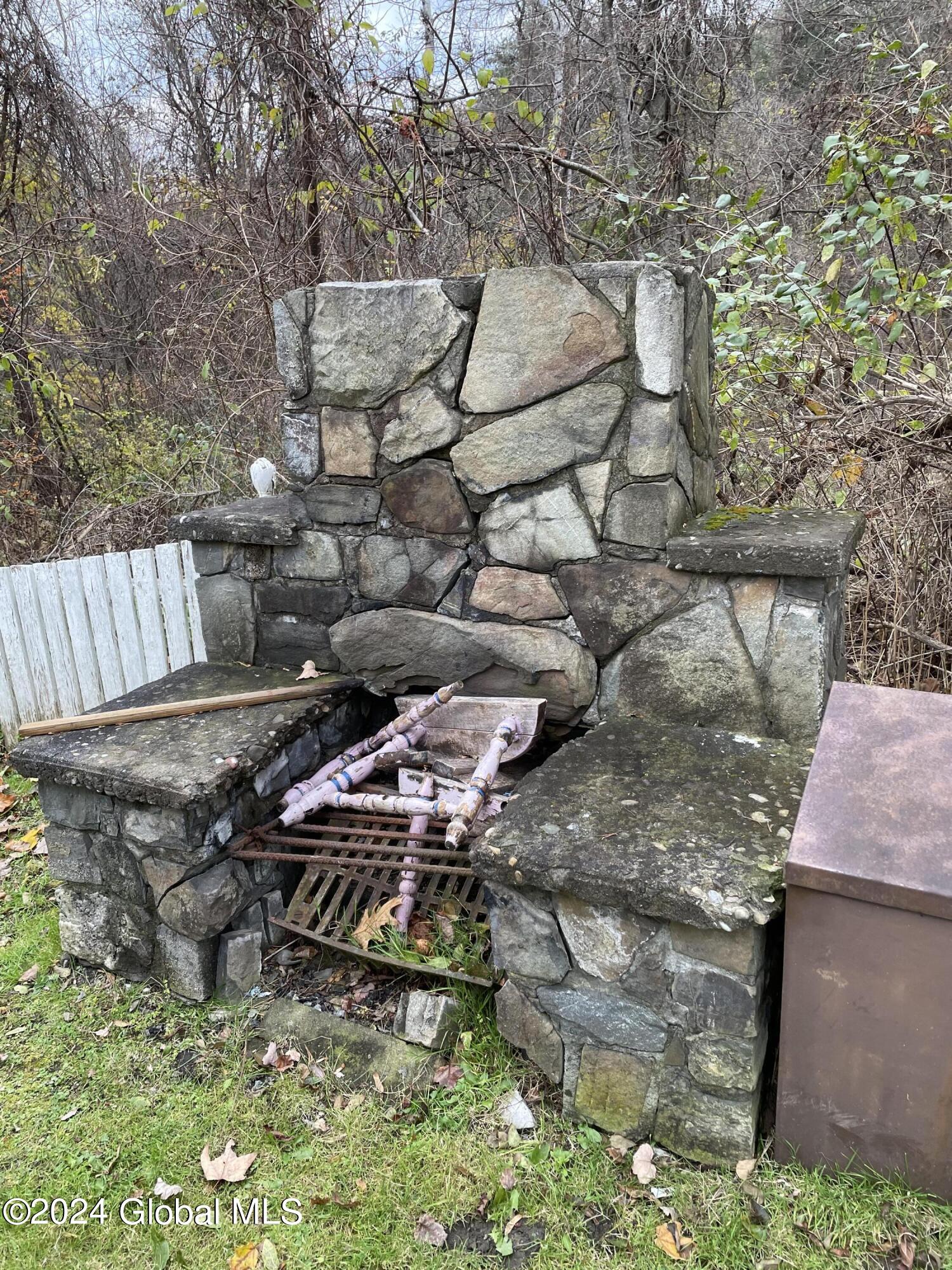 391 Hidley Road