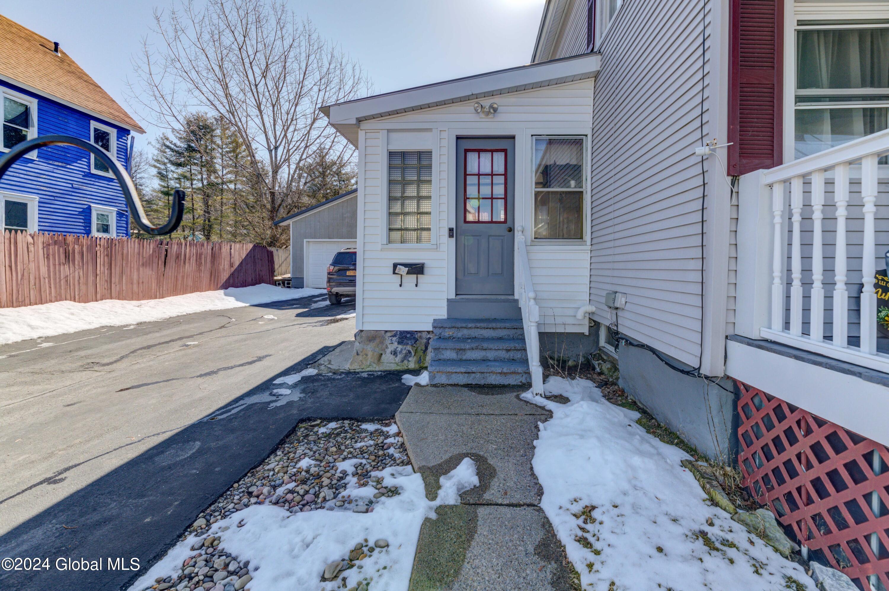 109 2nd Street Street