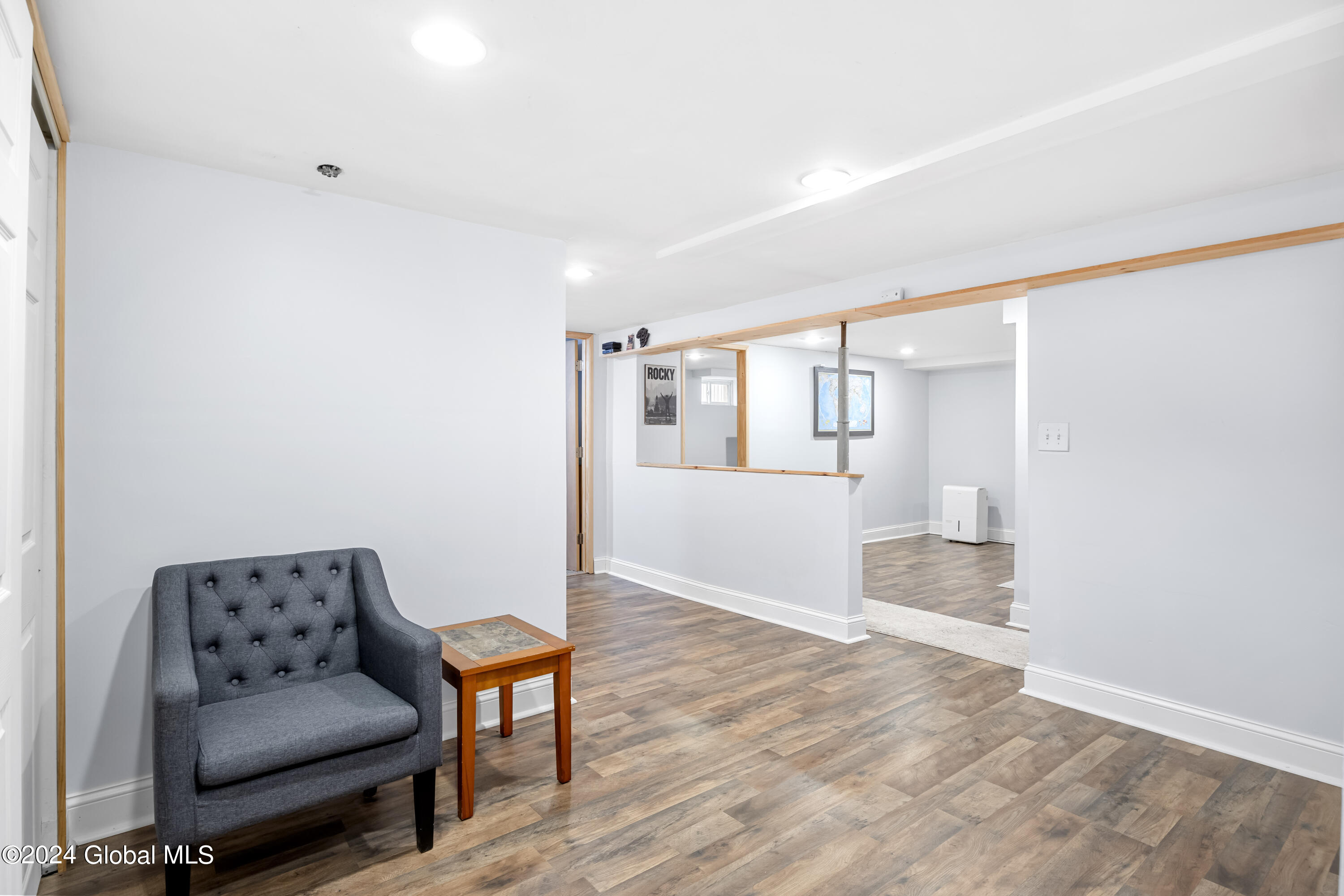 15 Avon Place