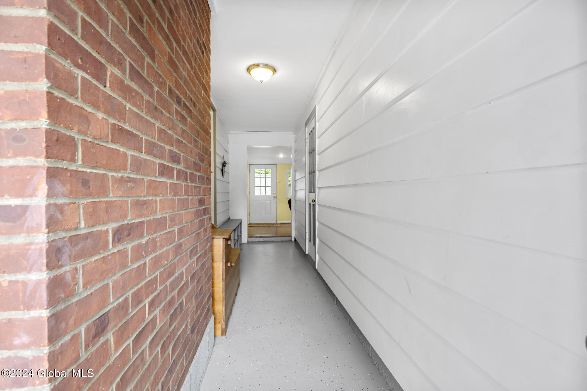 15 Avon Place
