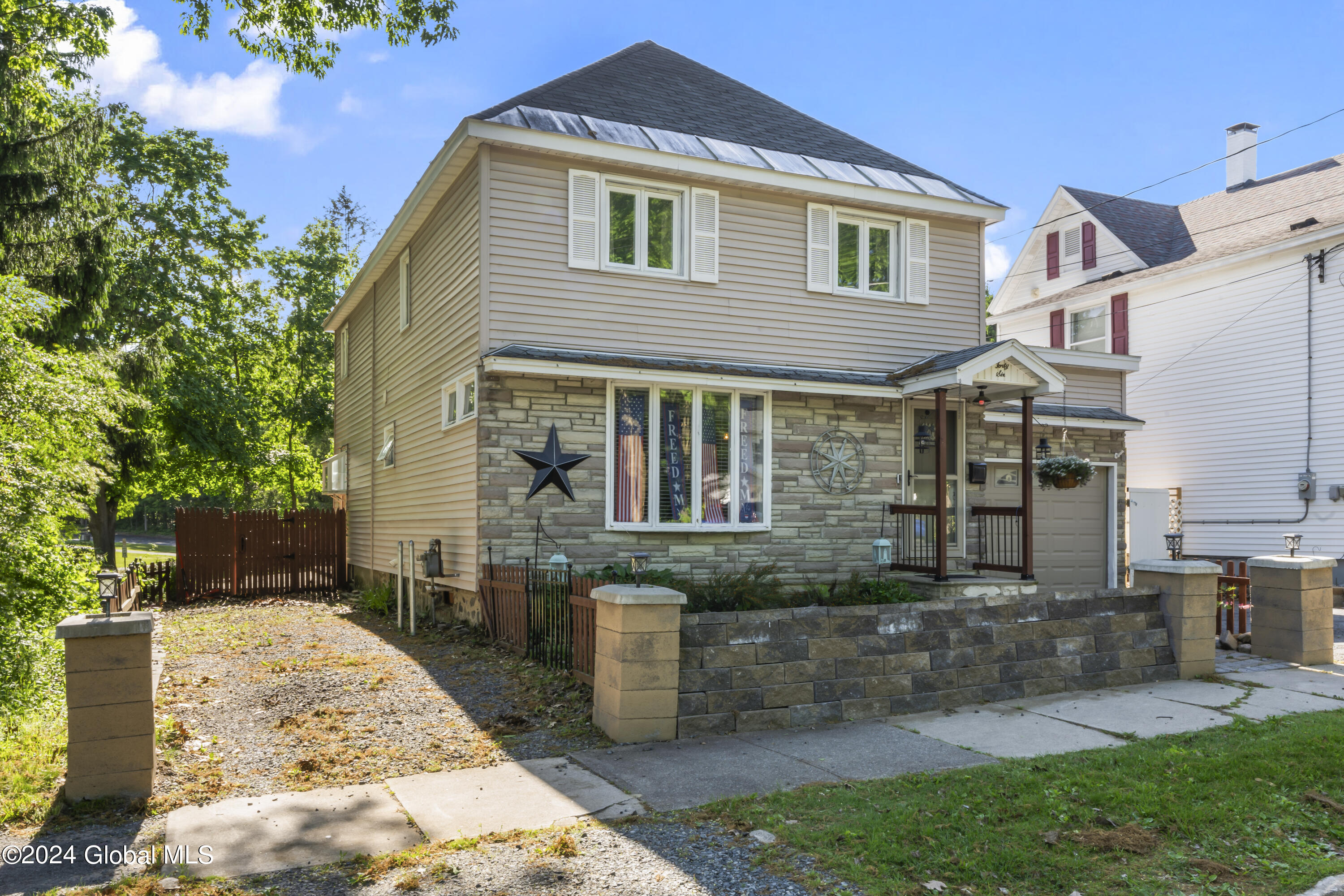46 Bloomingdale Avenue