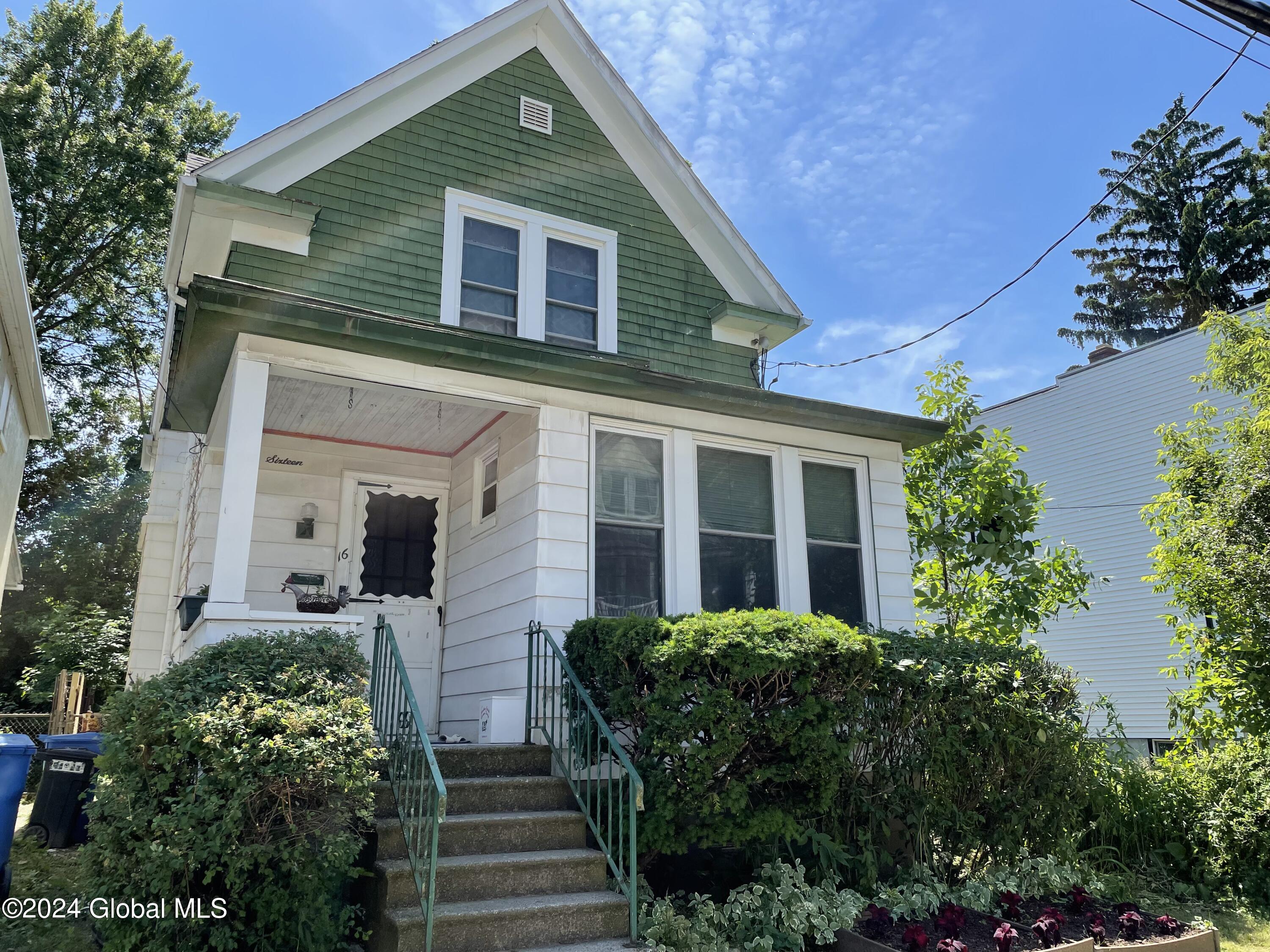 16 Arcadia Avenue
