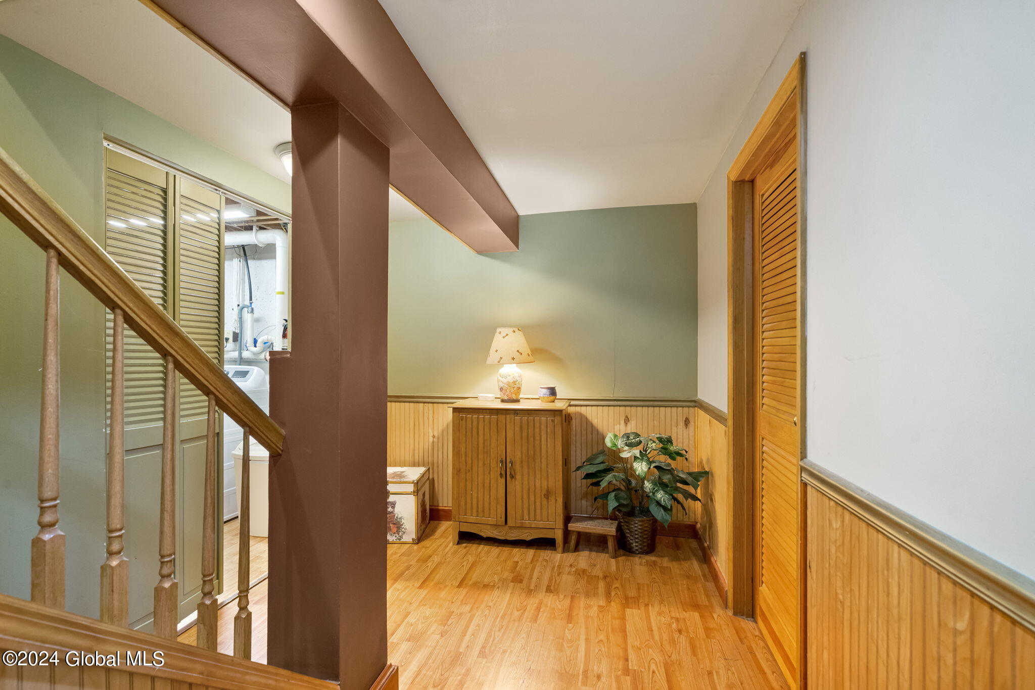 221 Sheer Road