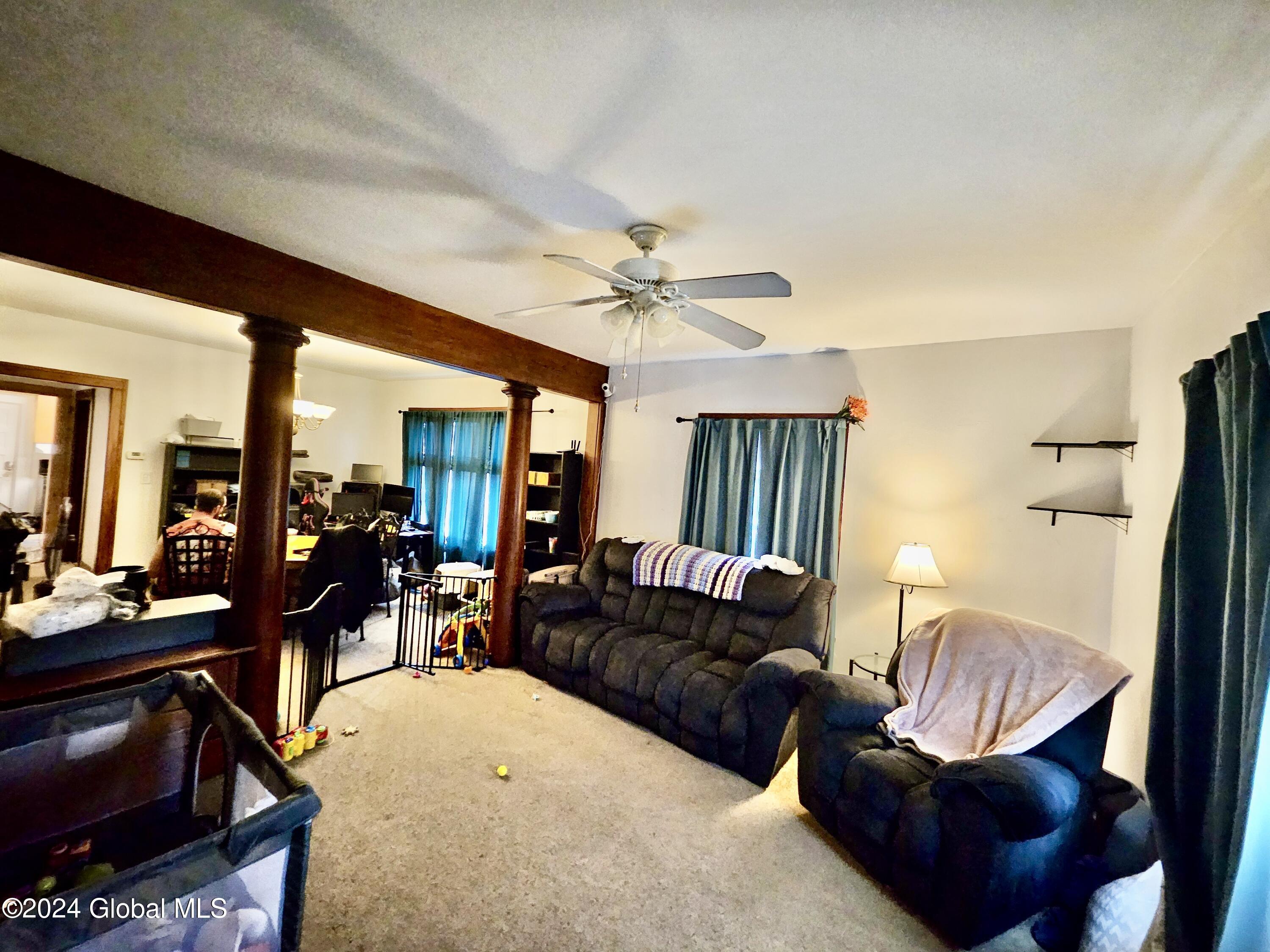 250 W Fulton Street