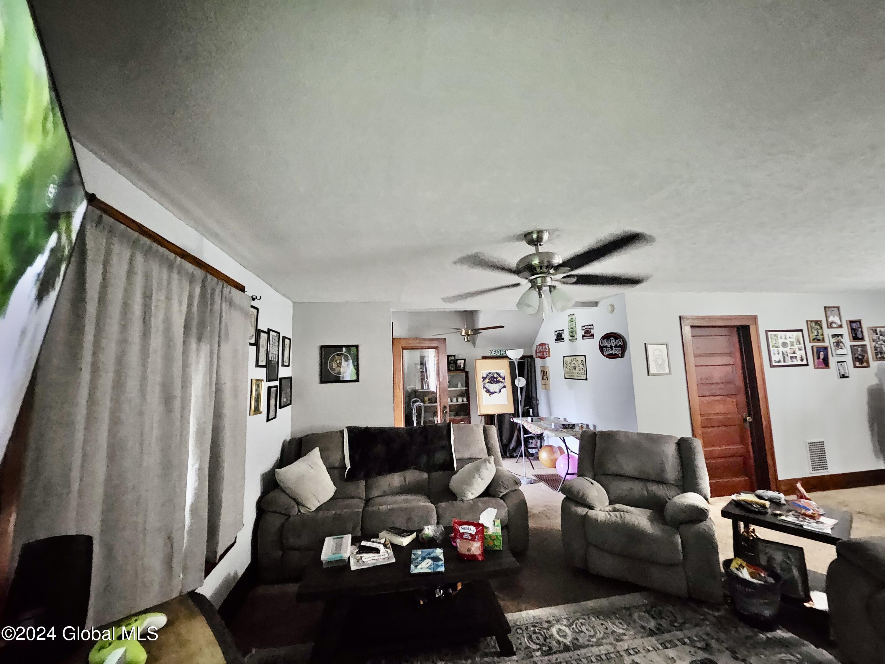 250 W Fulton Street