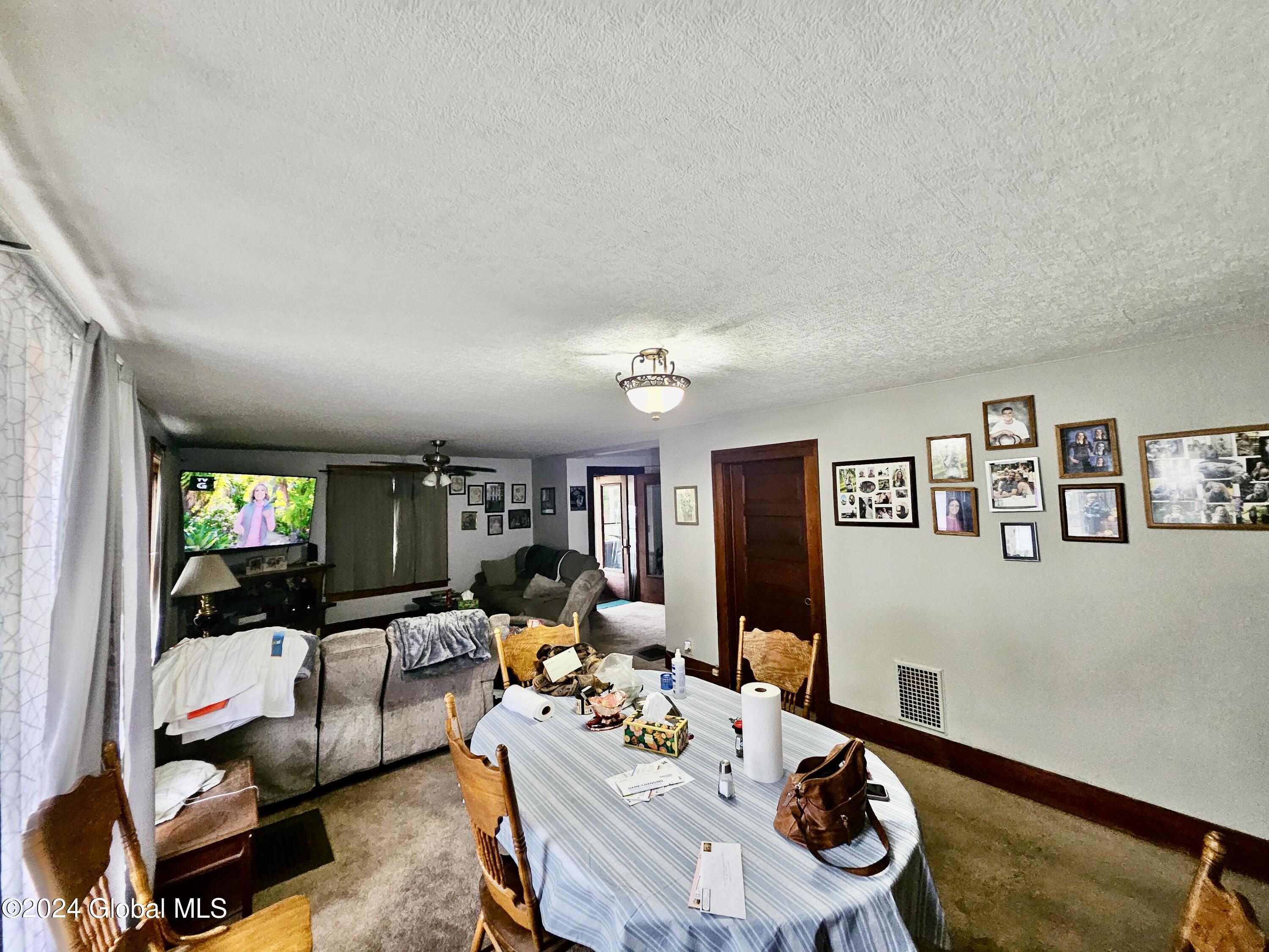 250 W Fulton Street
