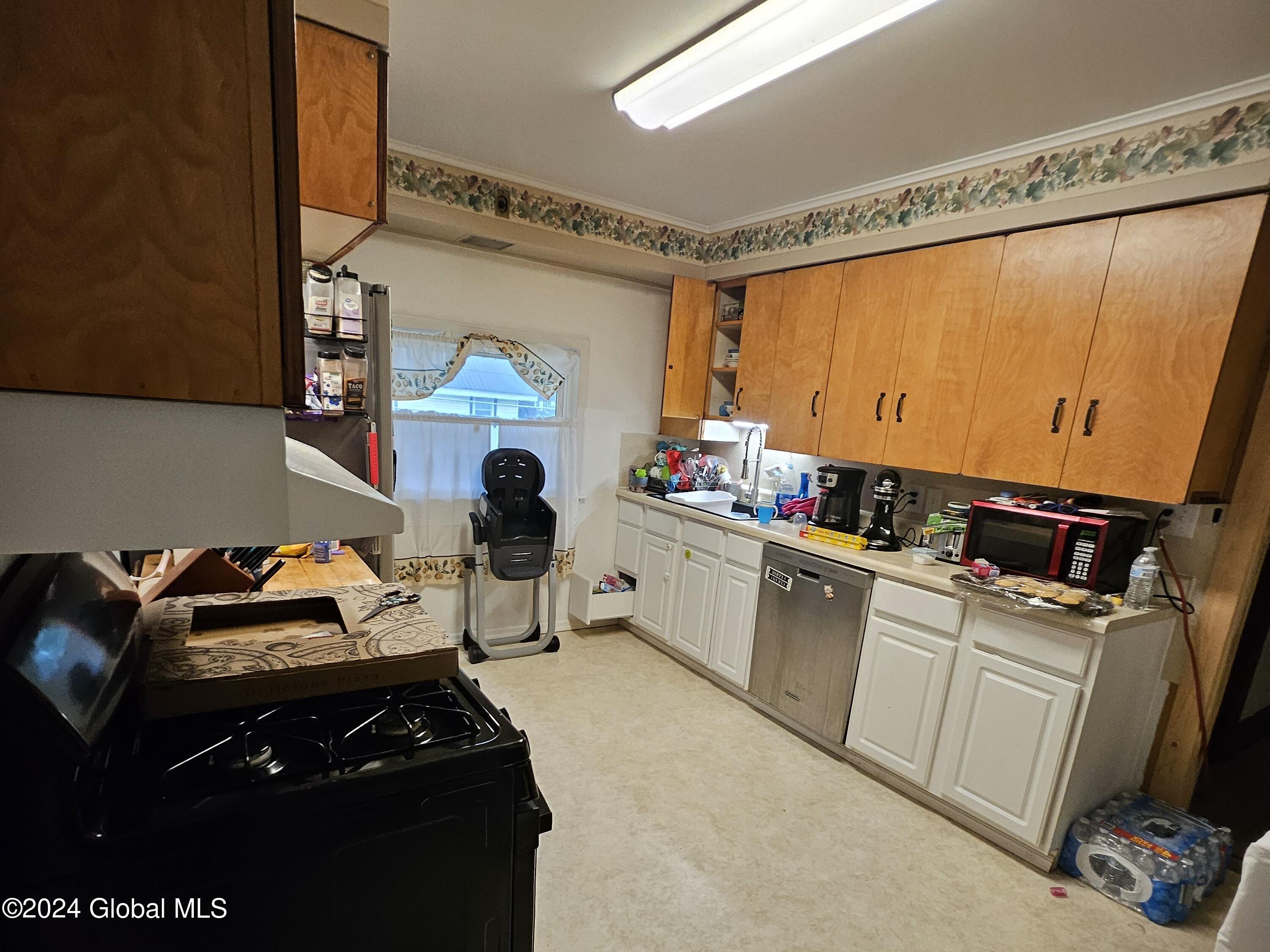 250 W Fulton Street