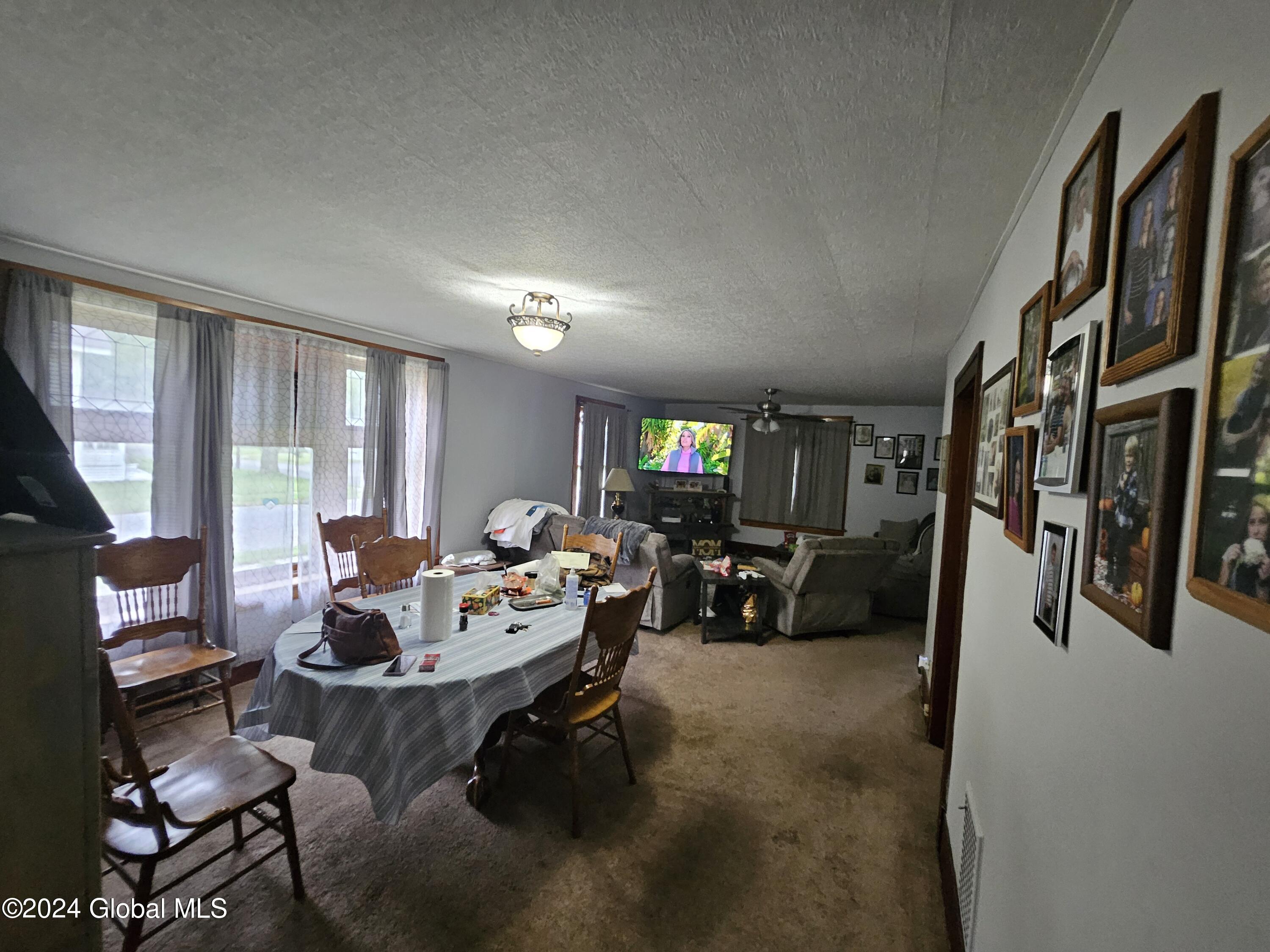 250 W Fulton Street