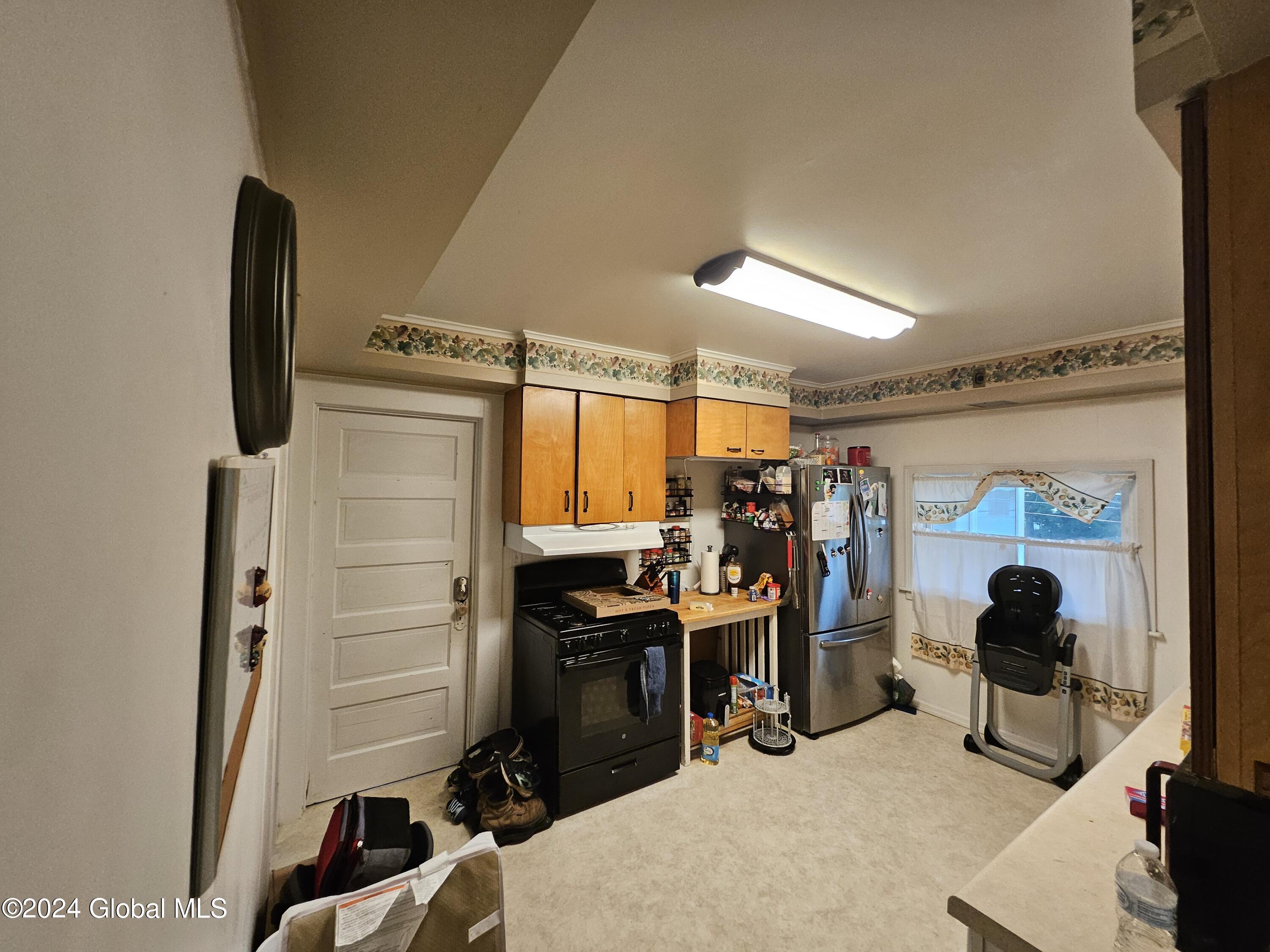 250 W Fulton Street