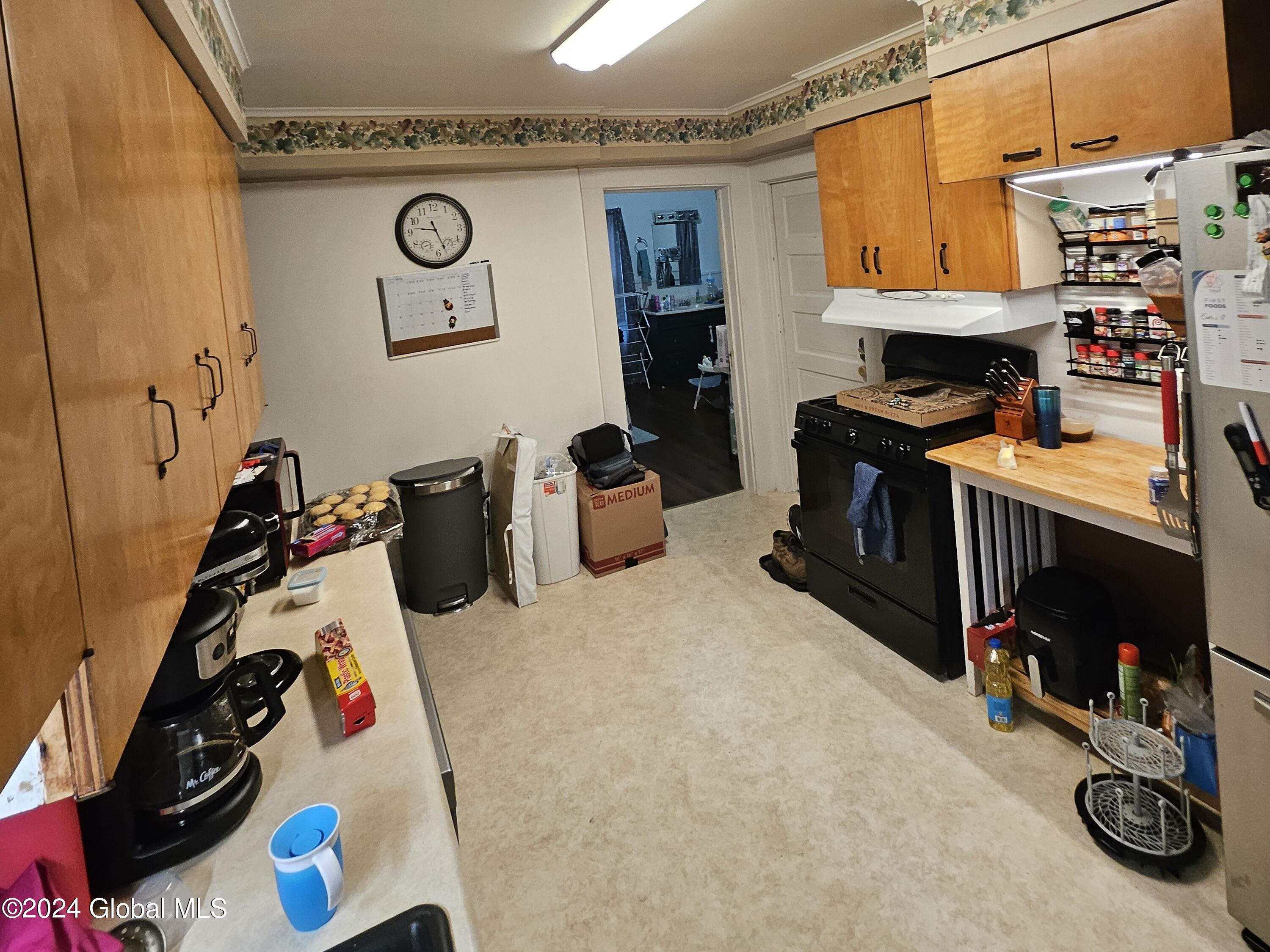250 W Fulton Street